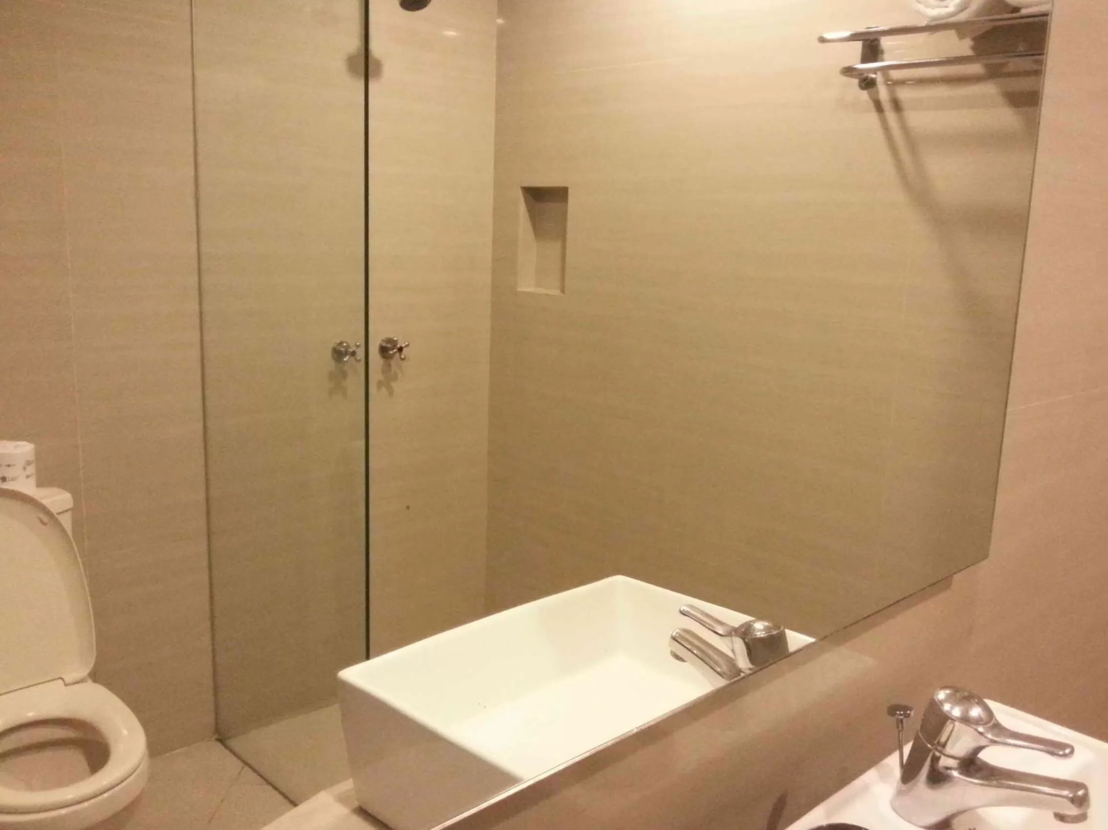 Bathroom in Legian Paradiso Hotel