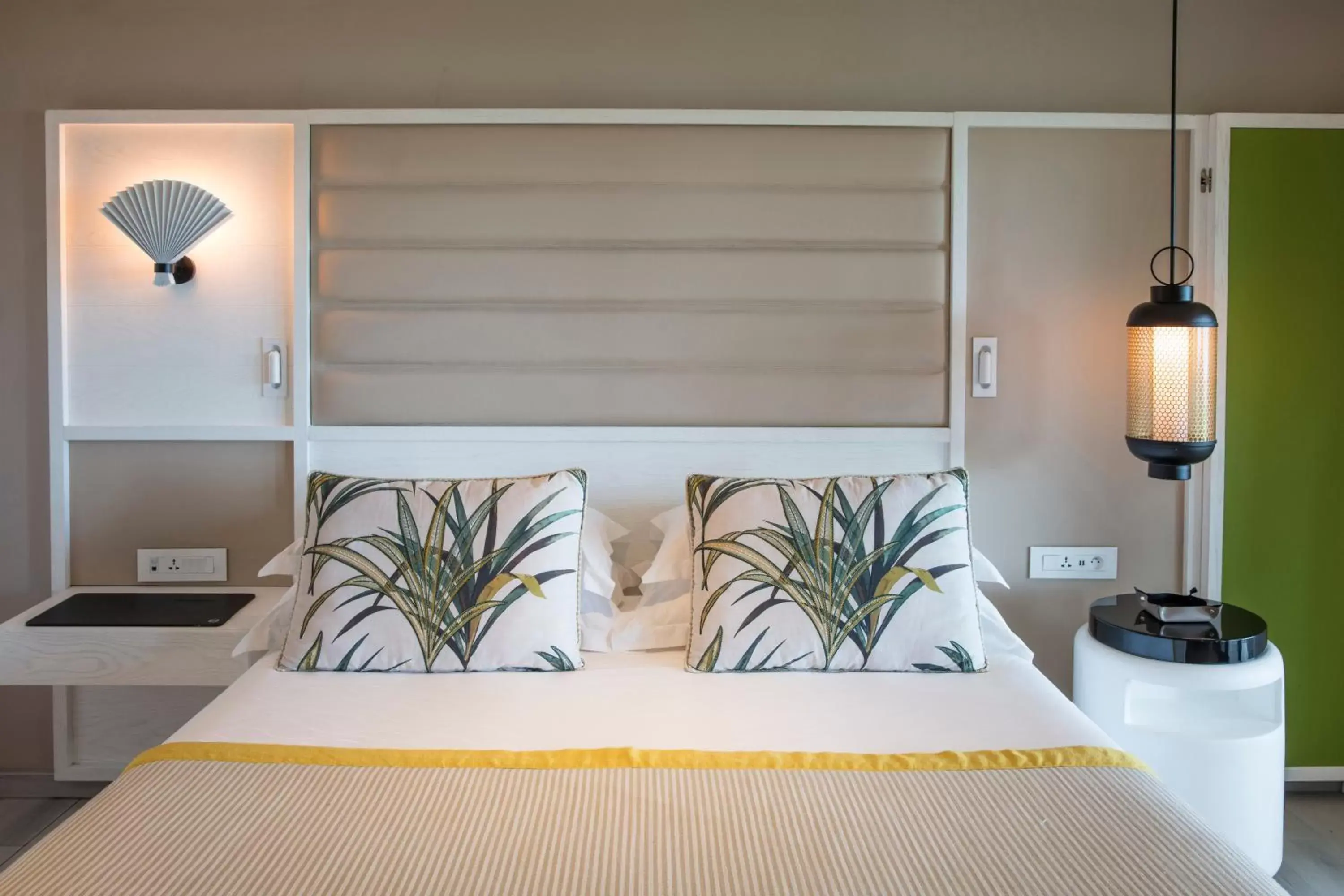 Bed in Constance Belle Mare Plage