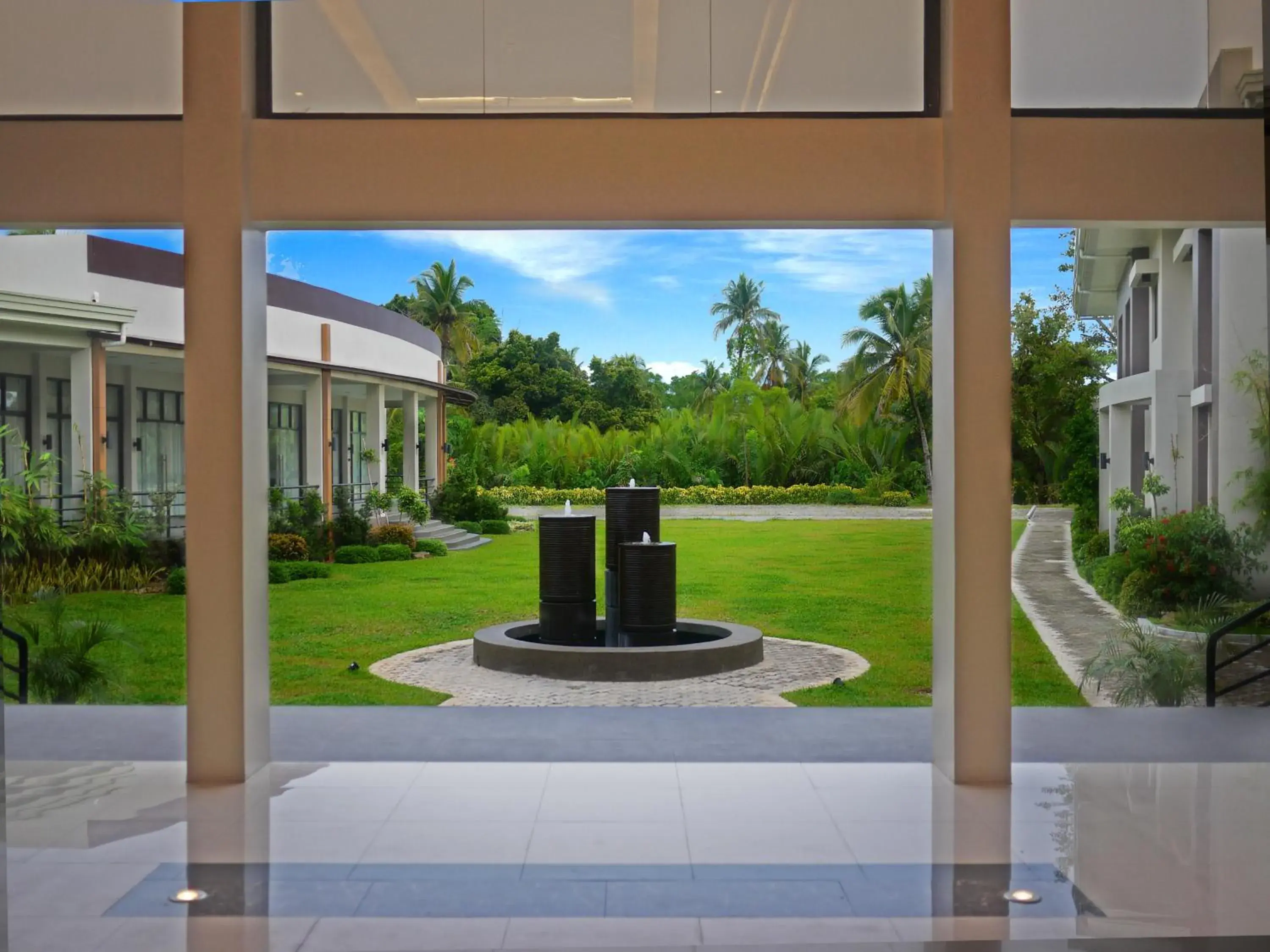 Garden view in Ariana Hotel