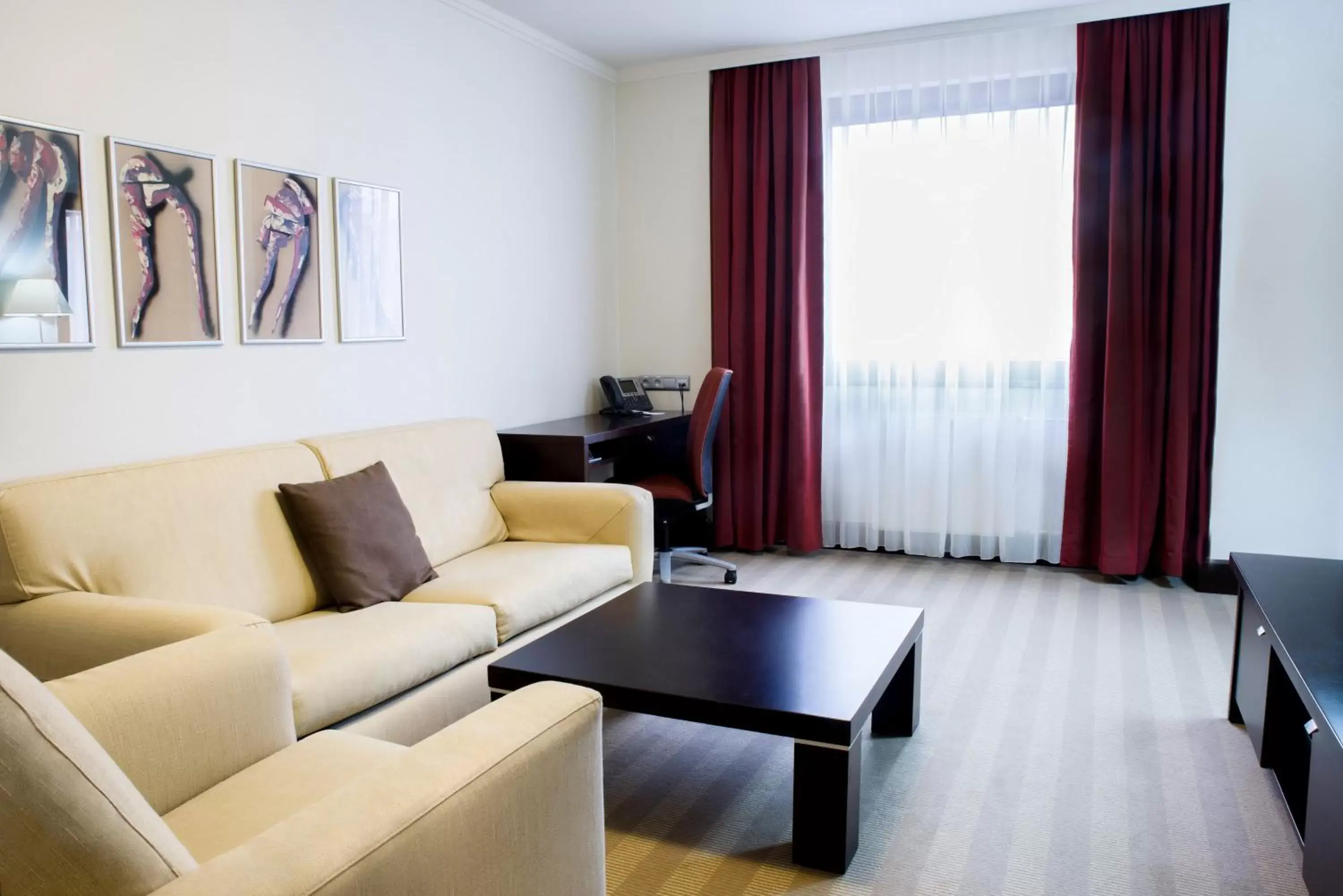 Bedroom, Seating Area in Crowne Plaza Bratislava, an IHG Hotel