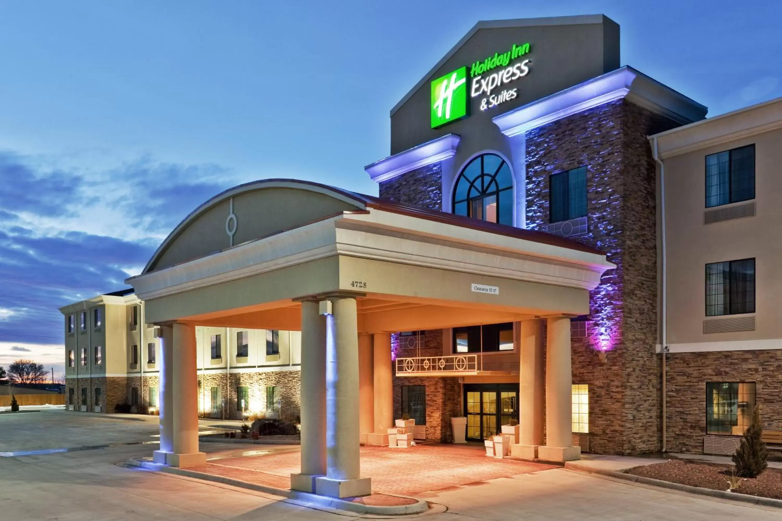 Property building in Holiday Inn Express & Suites Clovis, an IHG Hotel
