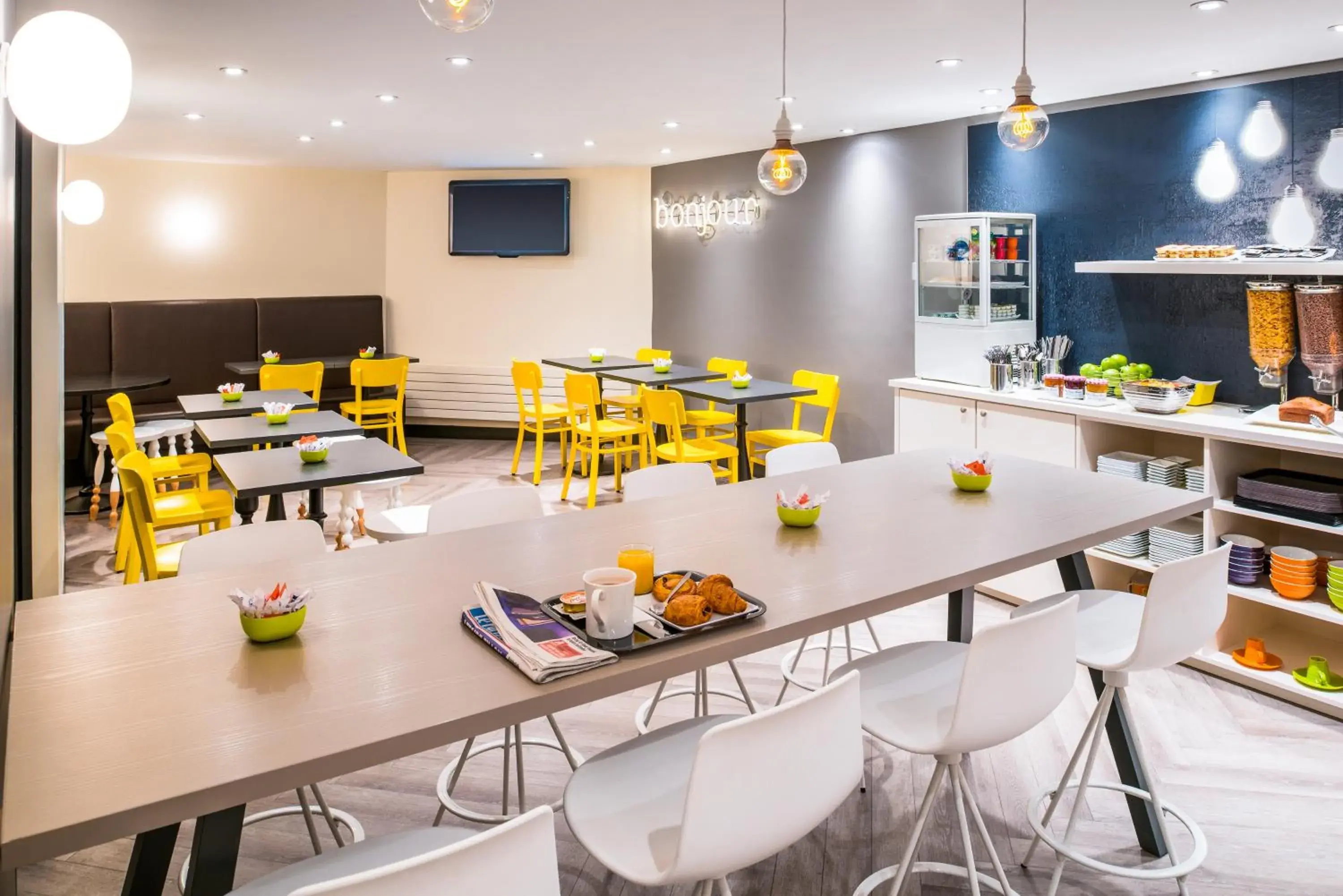 Lounge or bar, Restaurant/Places to Eat in ibis Styles Paris 15 Lecourbe