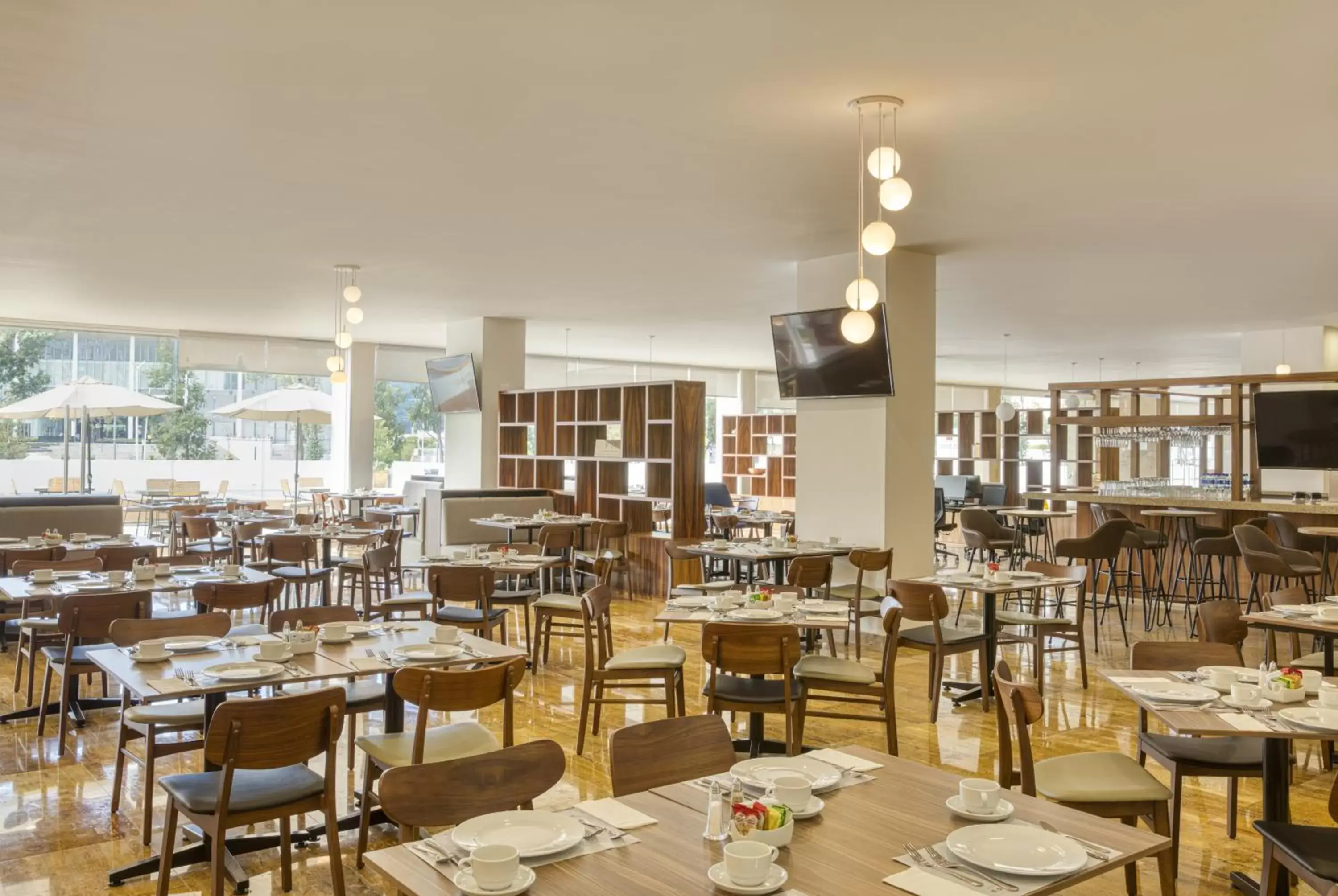 Food and drinks, Restaurant/Places to Eat in Fiesta Inn Guadalajara Periferico Poniente