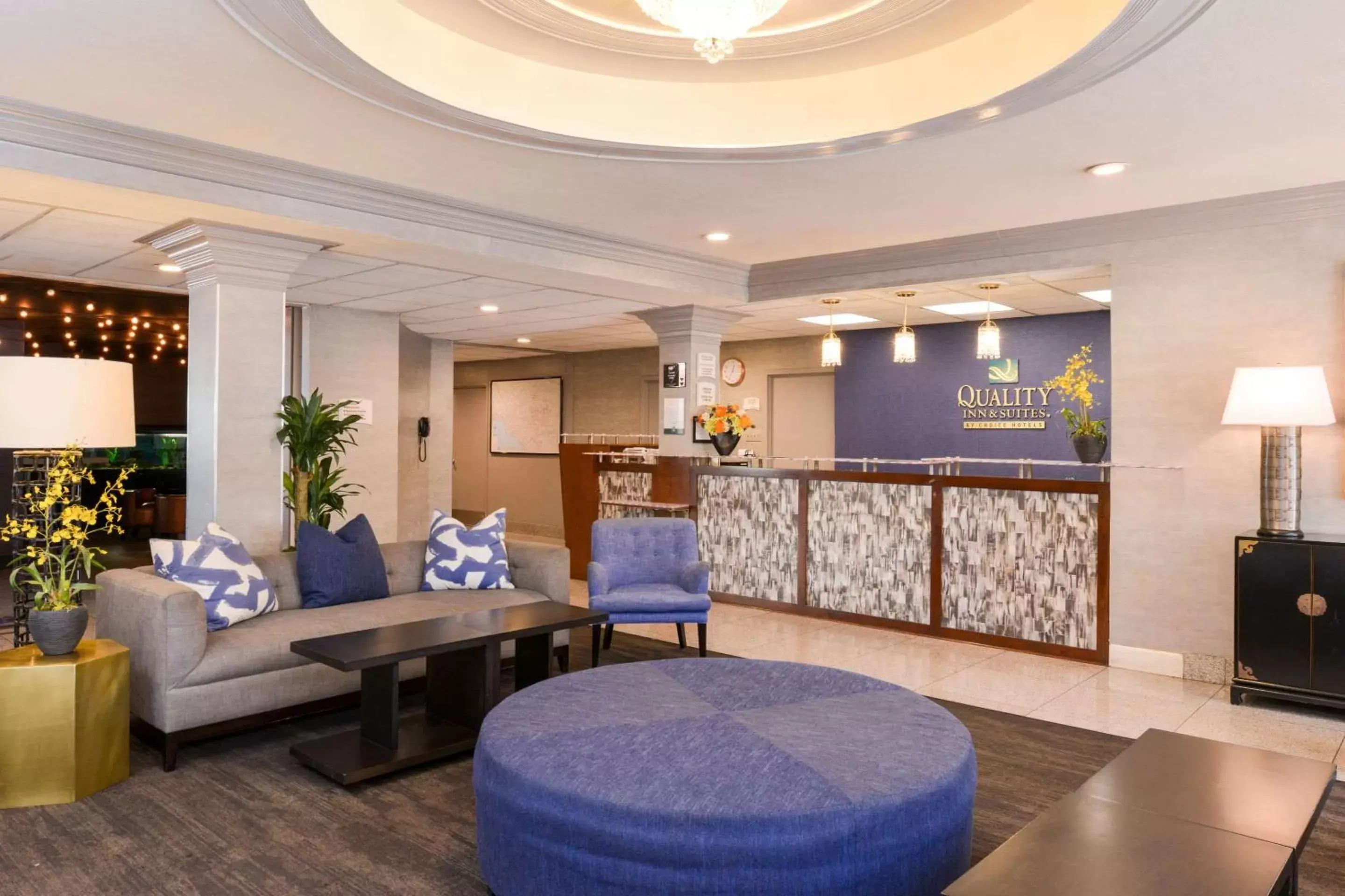 Lobby or reception in Quality Inn & Suites Montebello - Los Angeles Lobby or reception in Quality Inn & Suites Montebello - Los Angeles