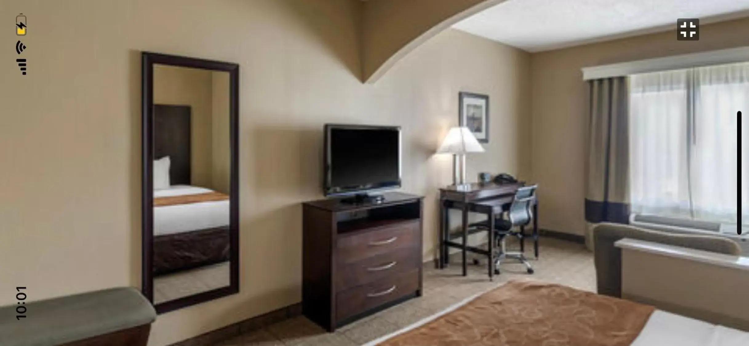 TV/Entertainment Center in Comfort Suites The Colony - Plano West