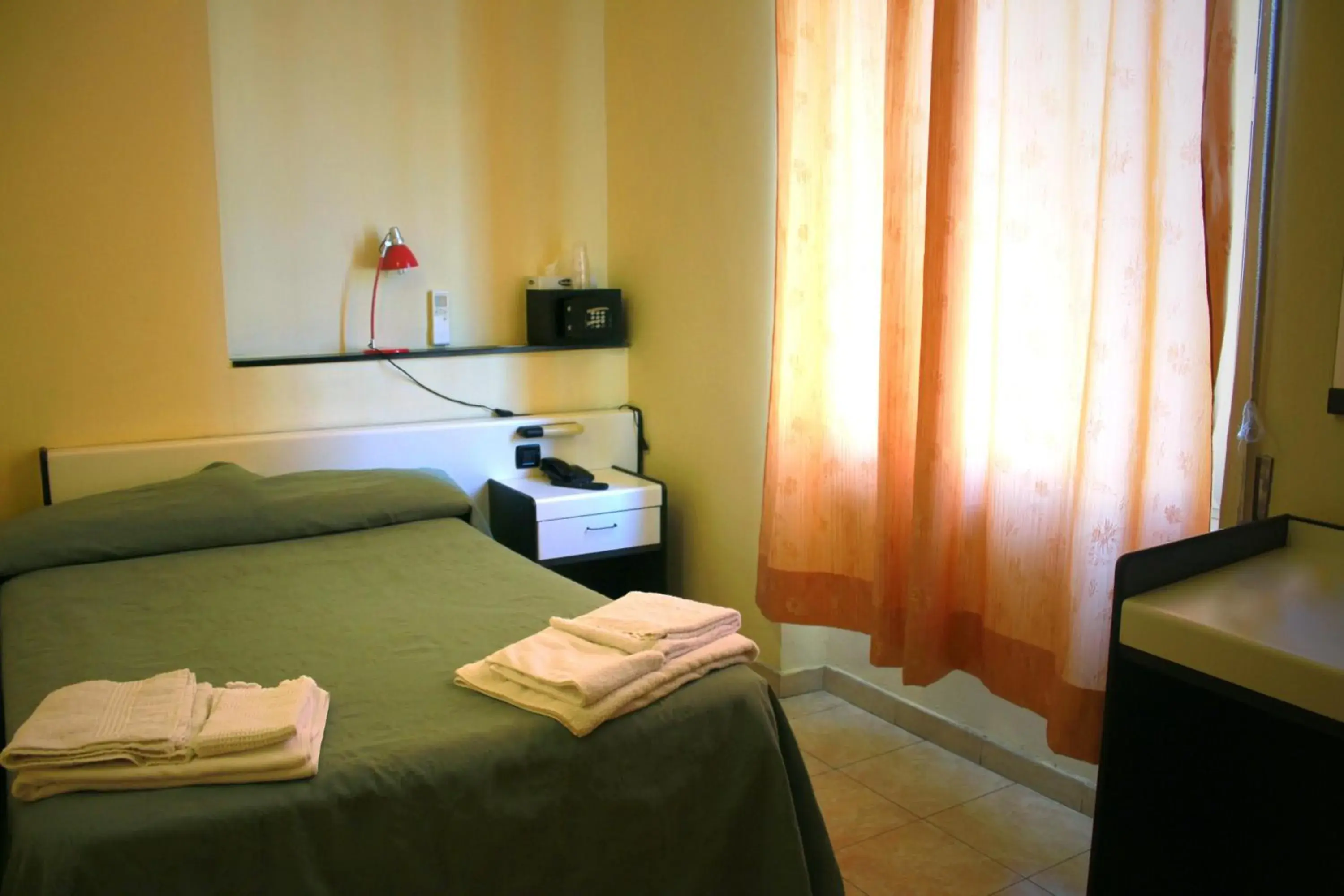 Single Room in Hotel Mary