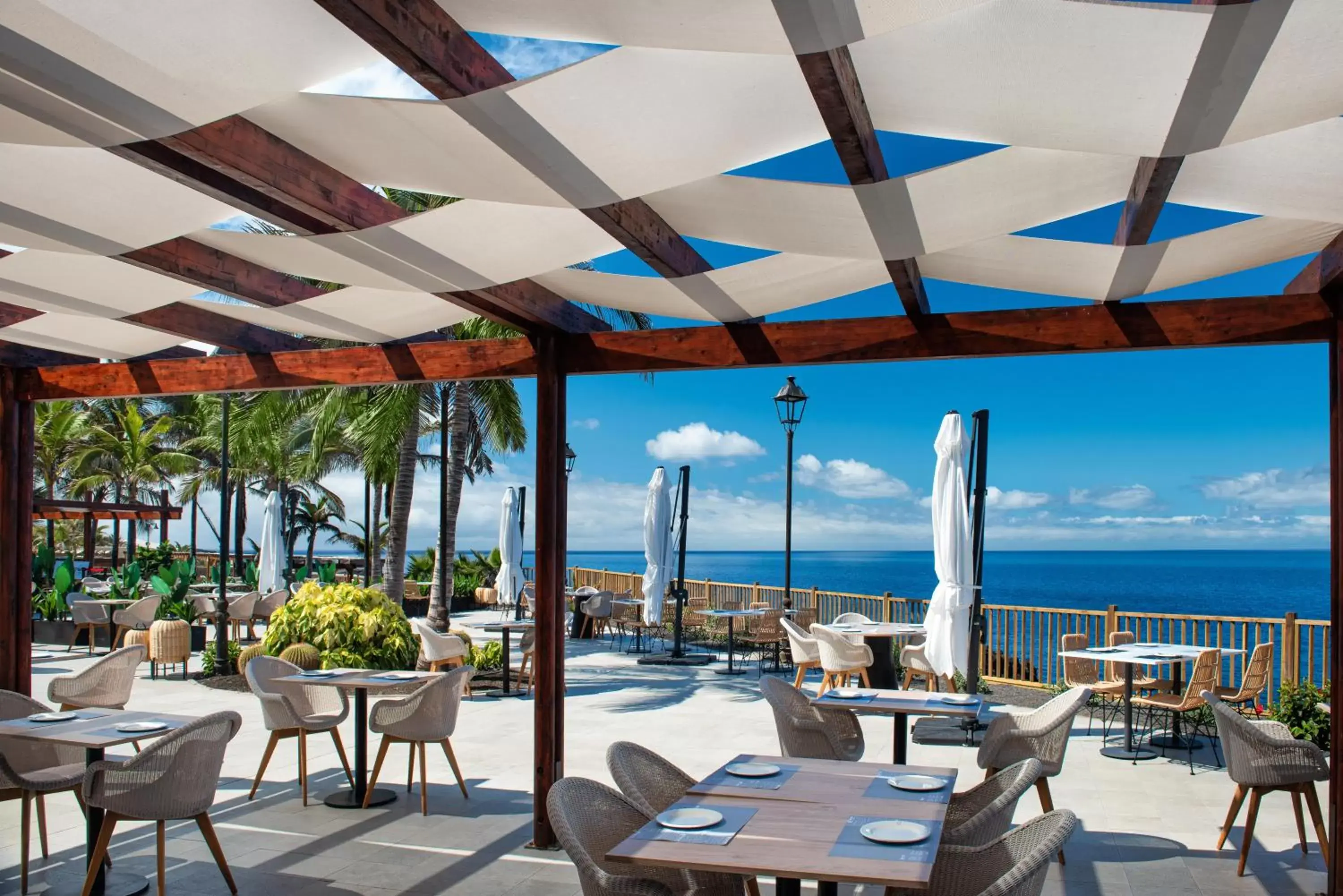 Balcony/Terrace, Restaurant/Places to Eat in La Palma Princess