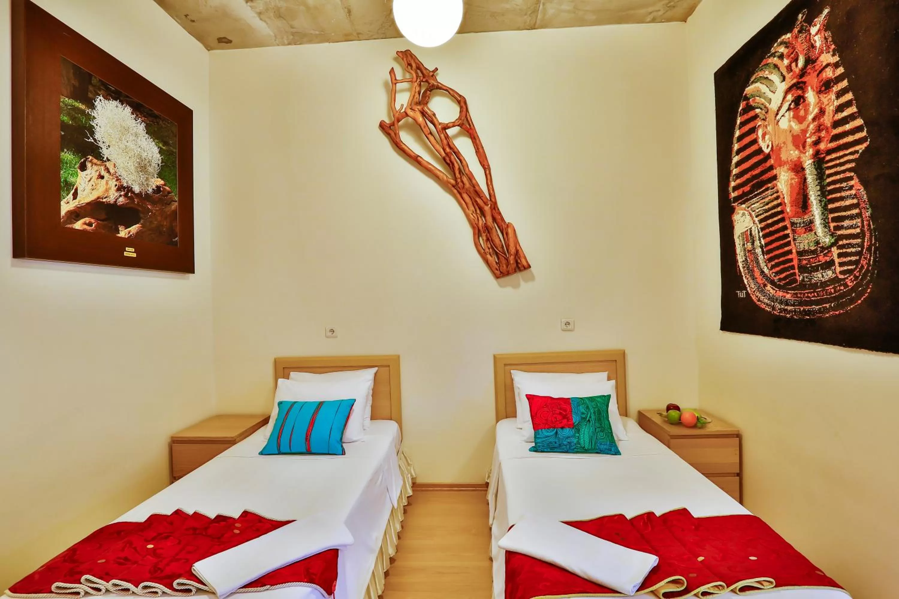 Photo of the whole room, Bed in Han Hotel