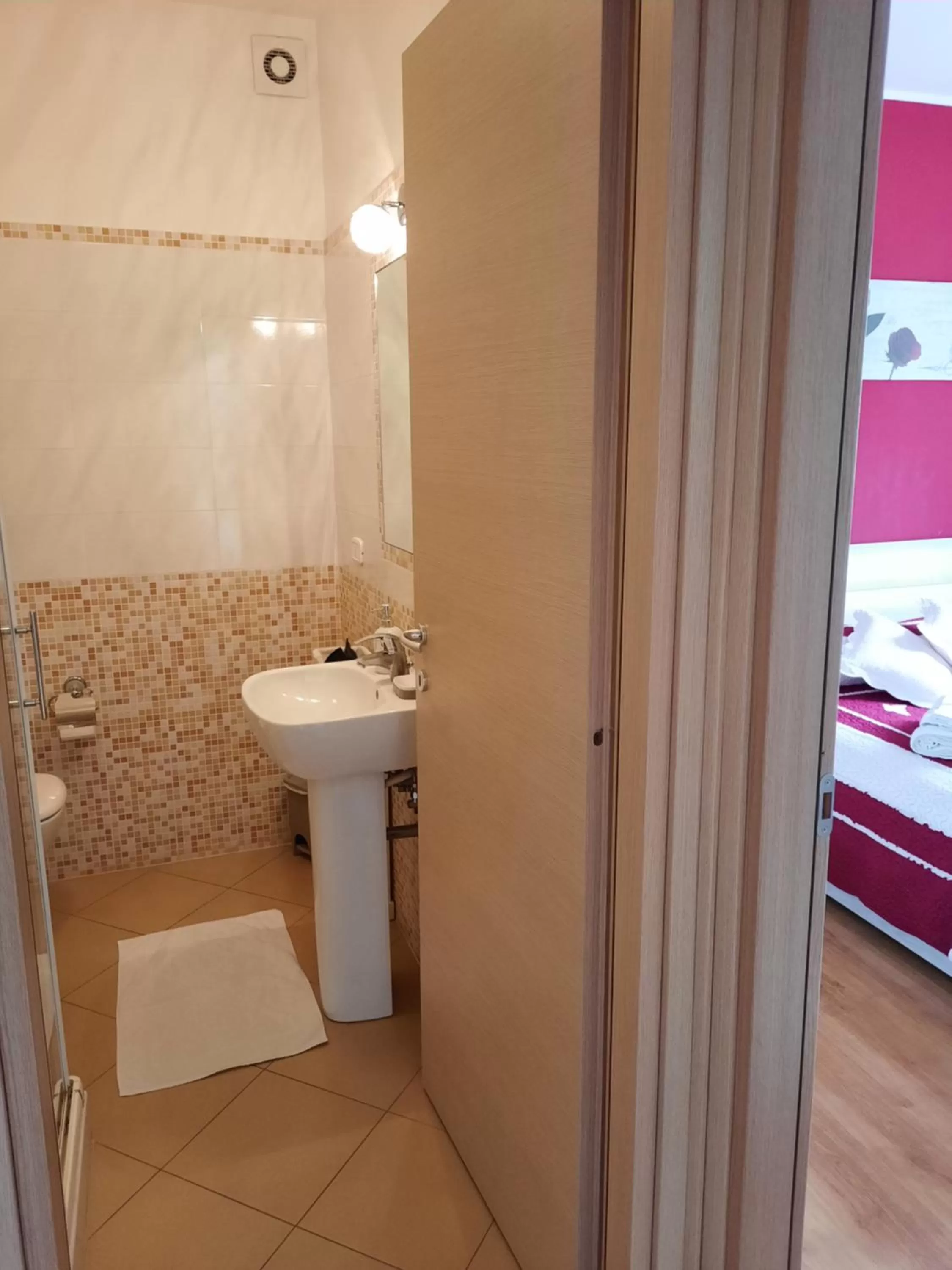 Bathroom in B&B Girasoli