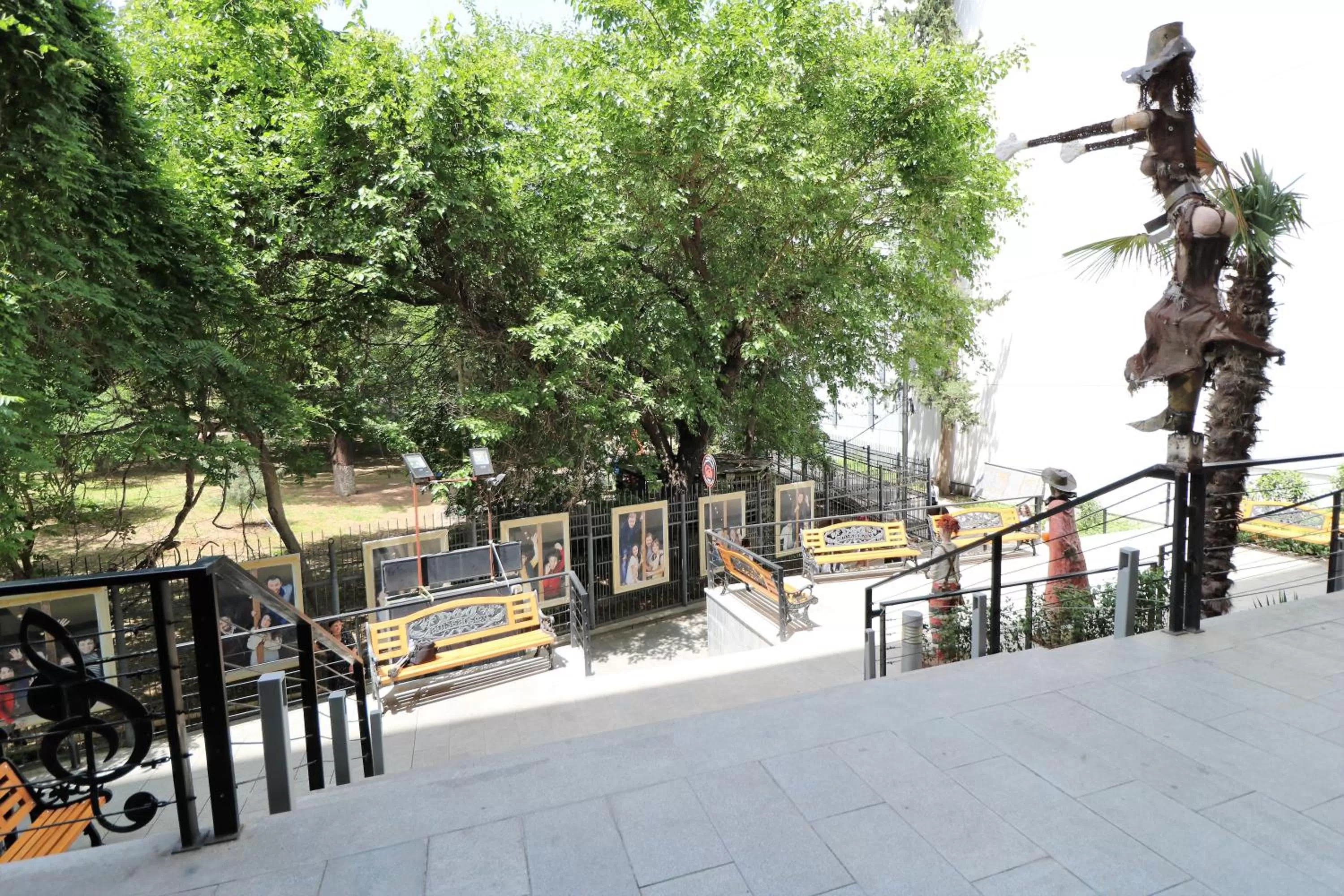 Quiet street view in Hotel Liberty Theatre