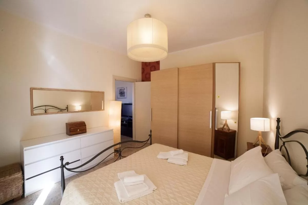 Photo of the whole room, Bed in Hotel Spring