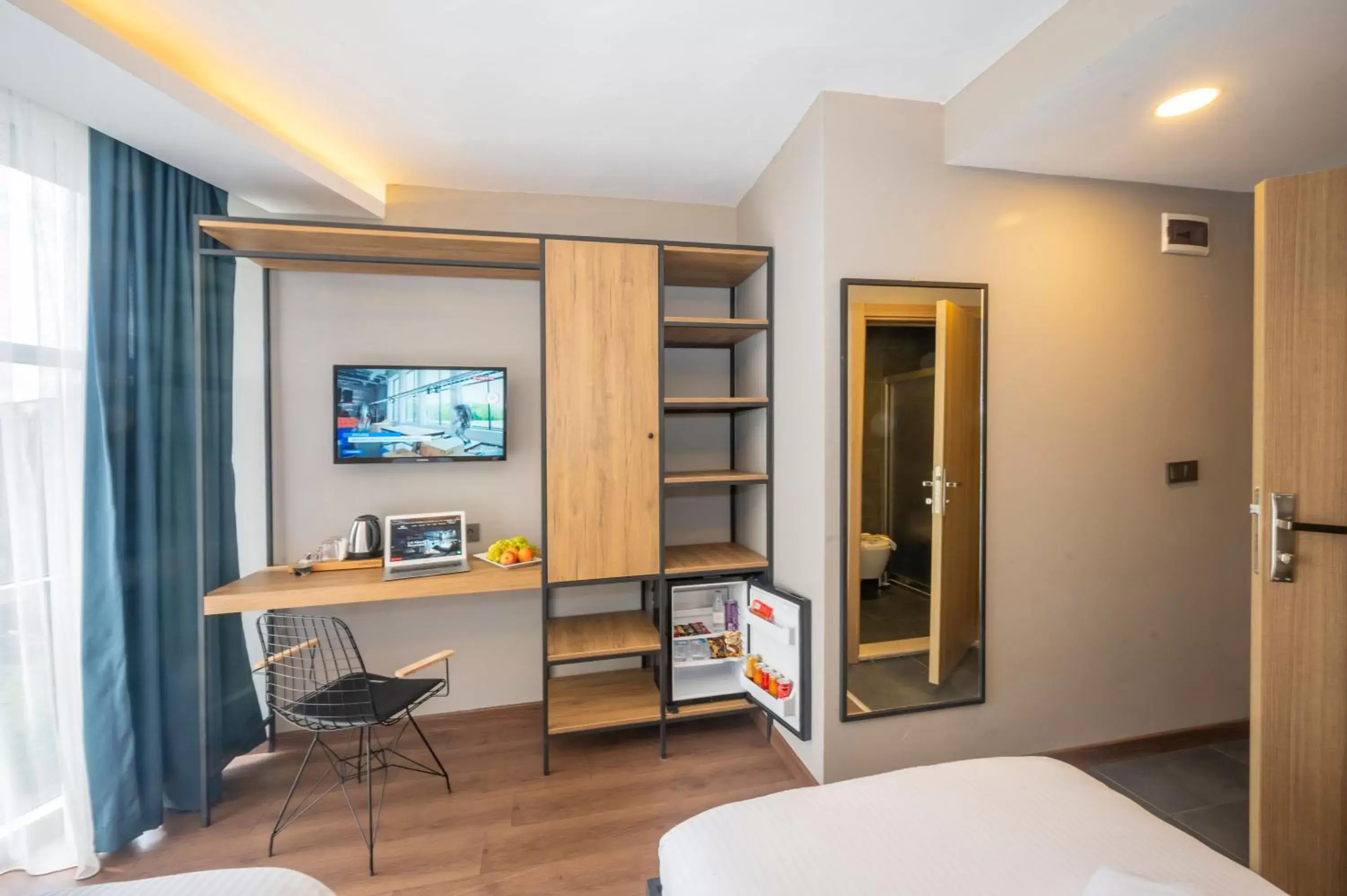 TV and multimedia, TV/Entertainment Center in Çorlu Dem Hotel