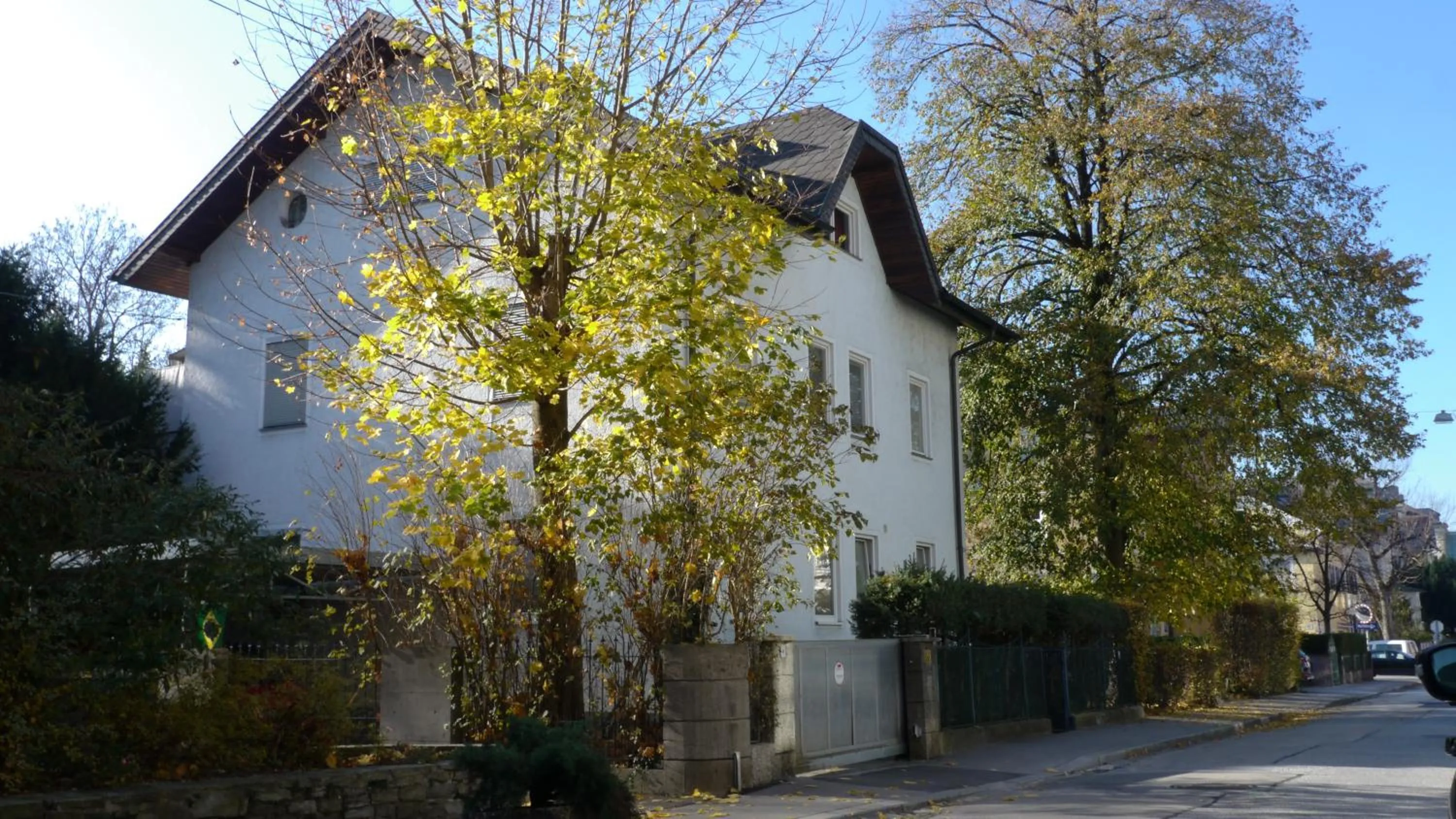 Property building in Hotel Hohenstauffen