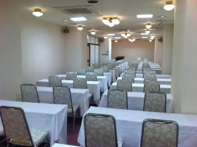 Meeting/conference room in Koriyama Washington Hotel