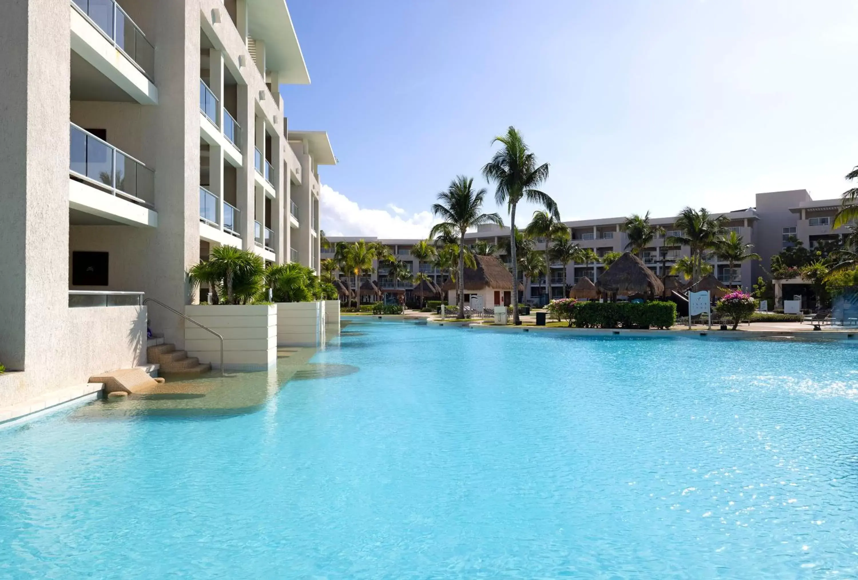 Swimming Pool in Paradisus Playa del Carmen All Inclusive