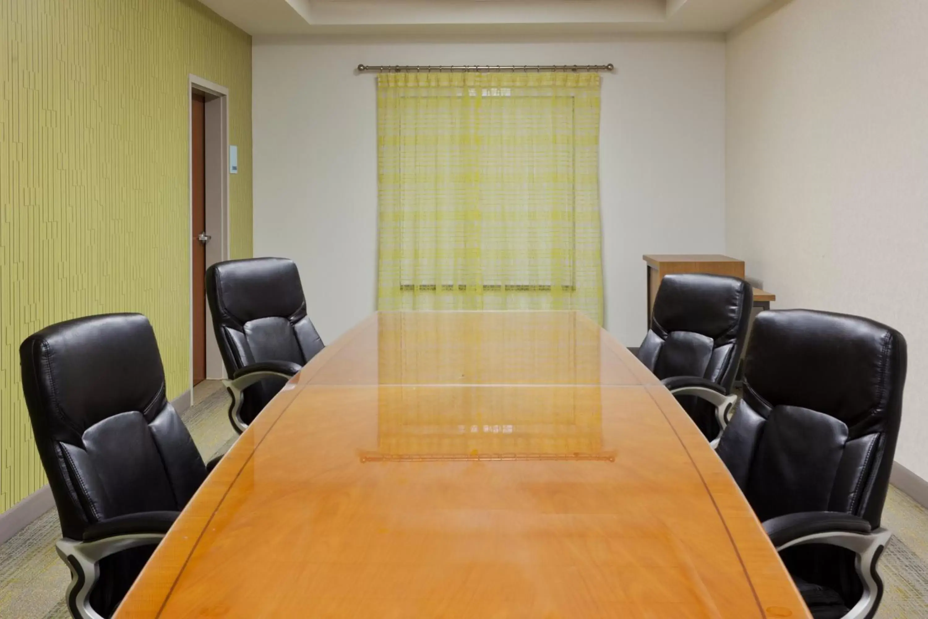 Meeting/conference room, Business Area/Conference Room in Holiday Inn Express Phenix City-Fort Benning, an IHG Hotel