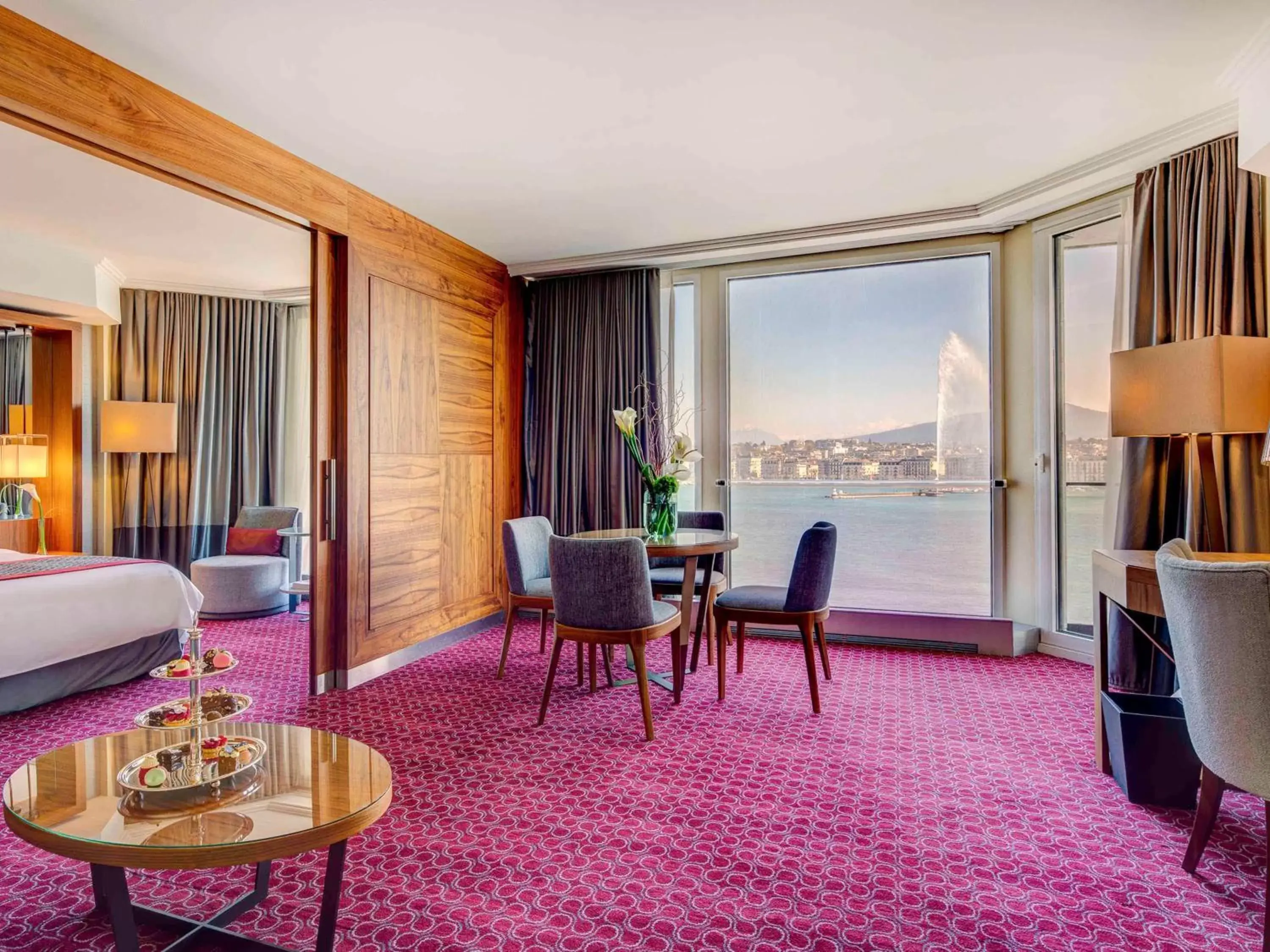 Bedroom in Fairmont Grand Hotel Geneva