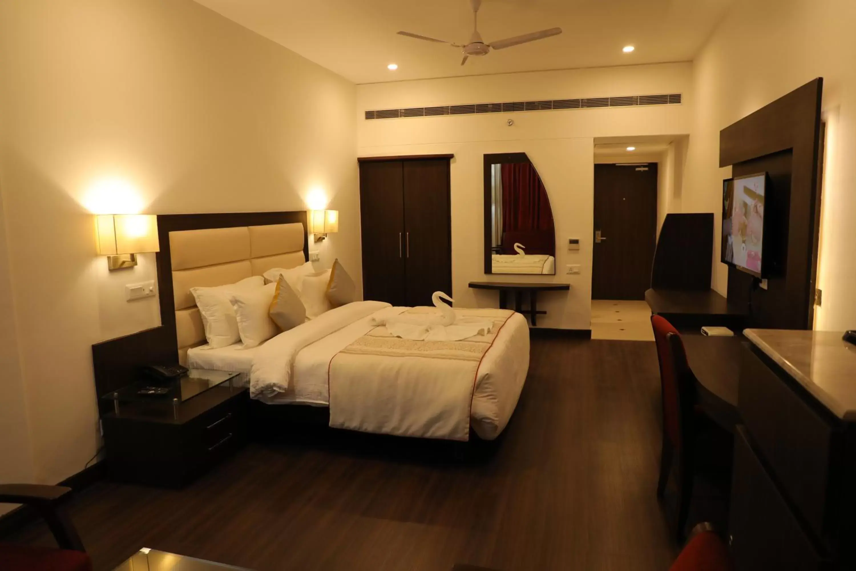 Photo of the whole room in Hotel Natraj Rishikesh