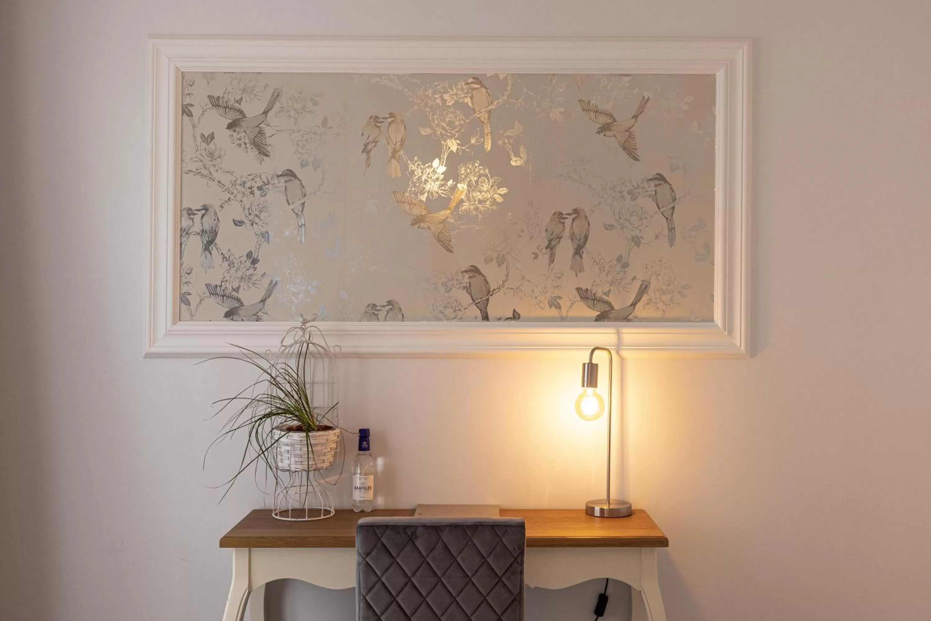 Decorative detail in Hôtel-Restaurant des Augustins