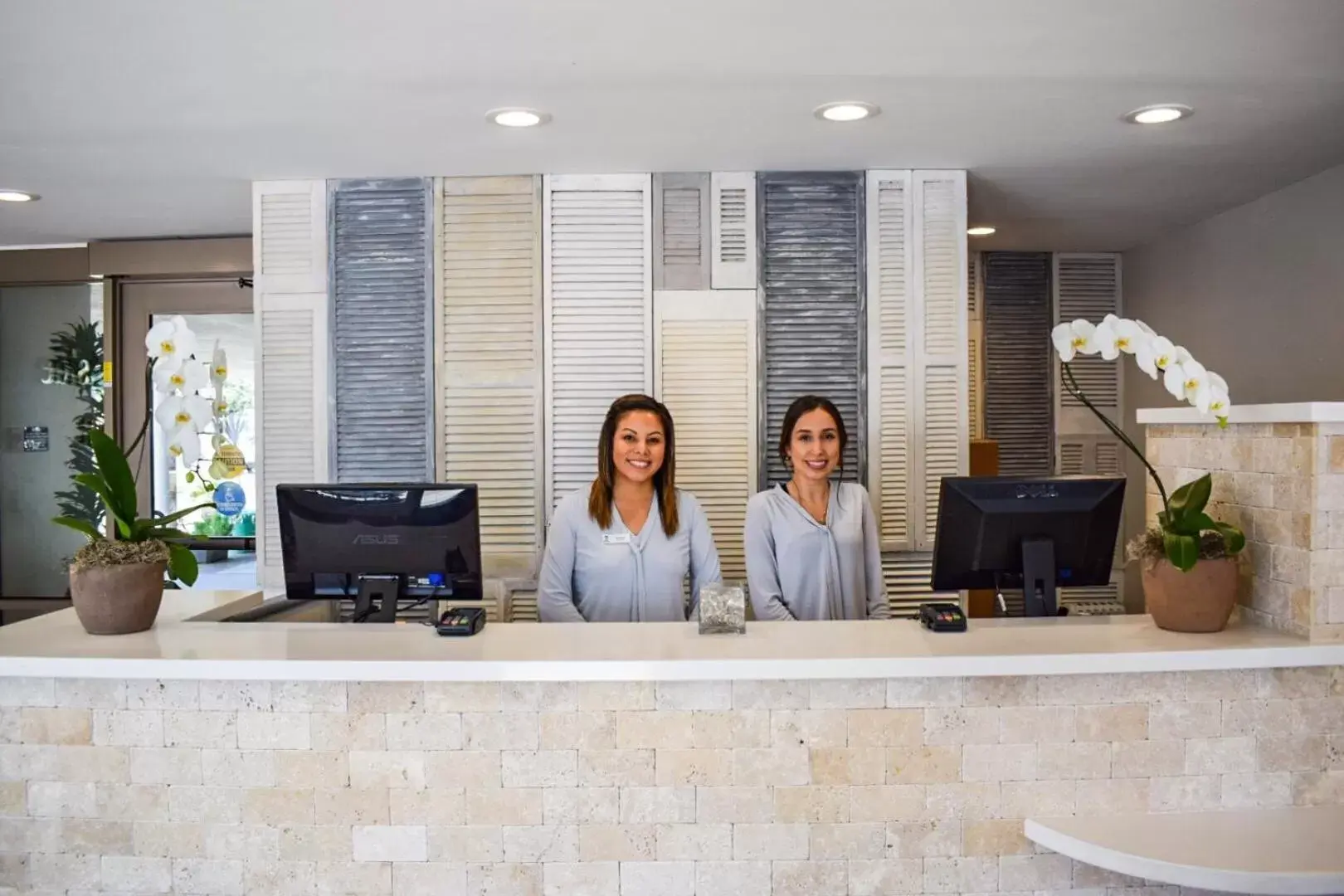 Staff, Lobby/Reception in Beachside Inn
