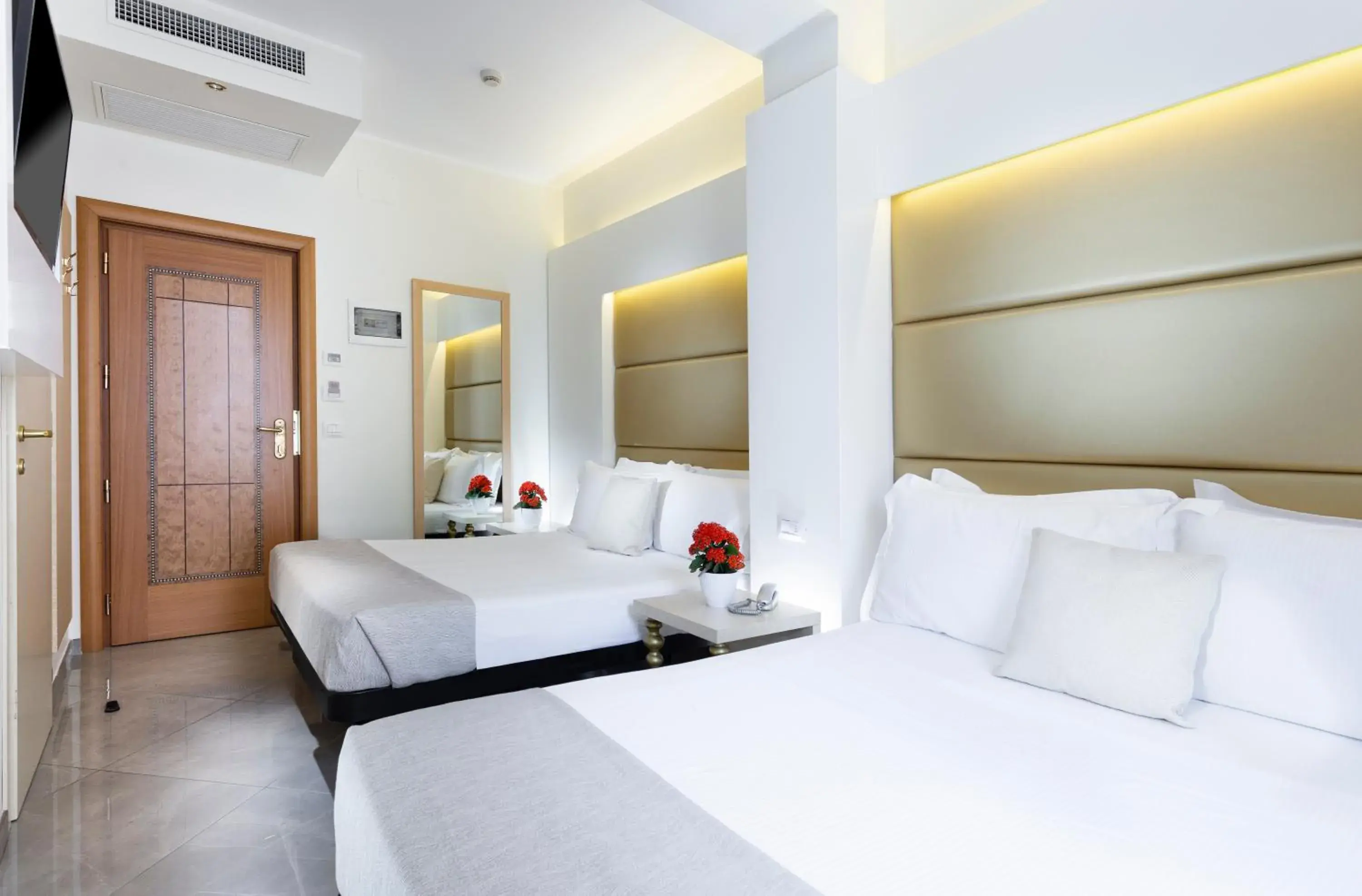 Bedroom, Bed in Hotel Gallia Palace Bedroom, Bed in Hotel Gallia Palace