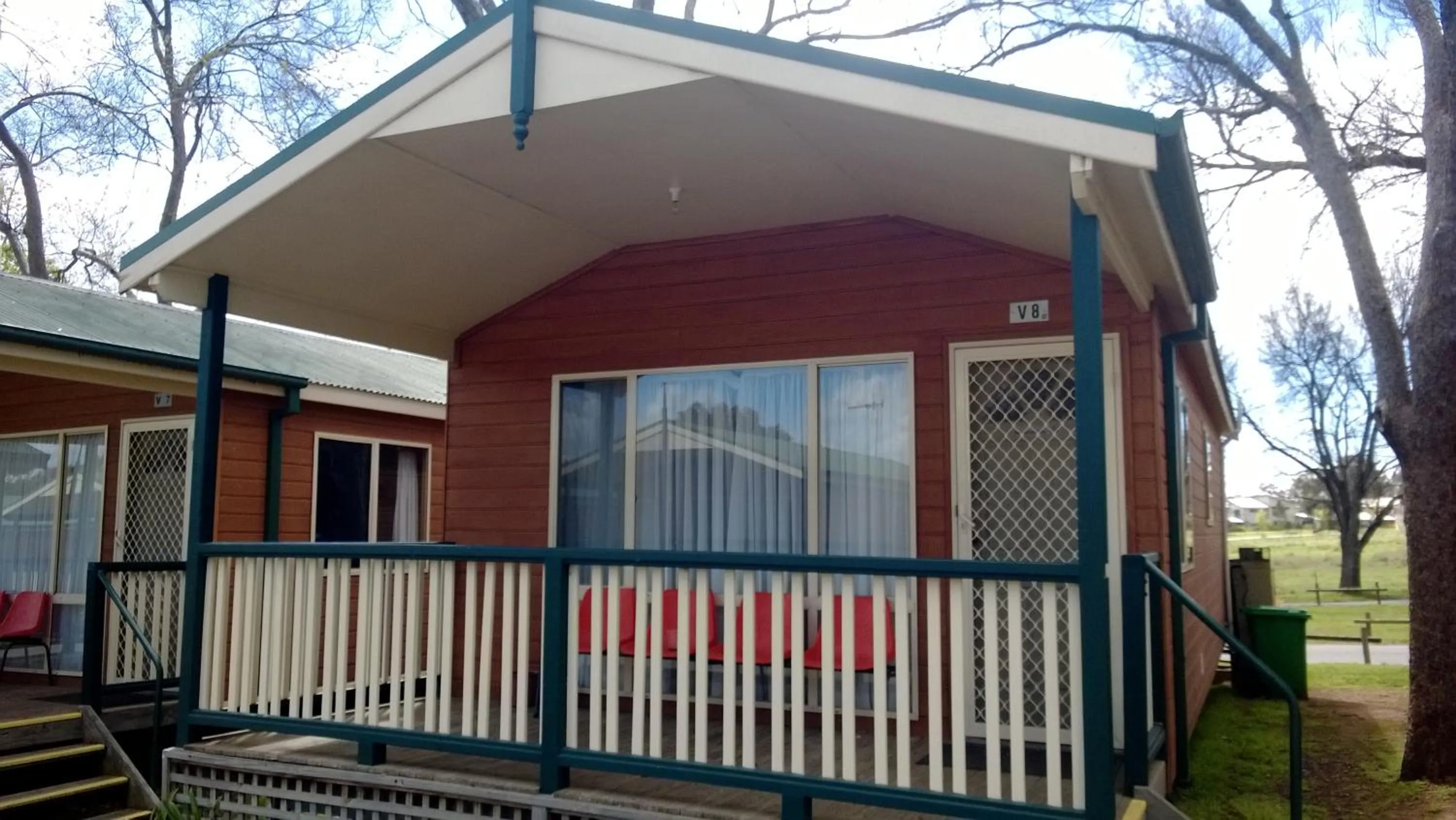 Property building in Canberra Carotel Motel