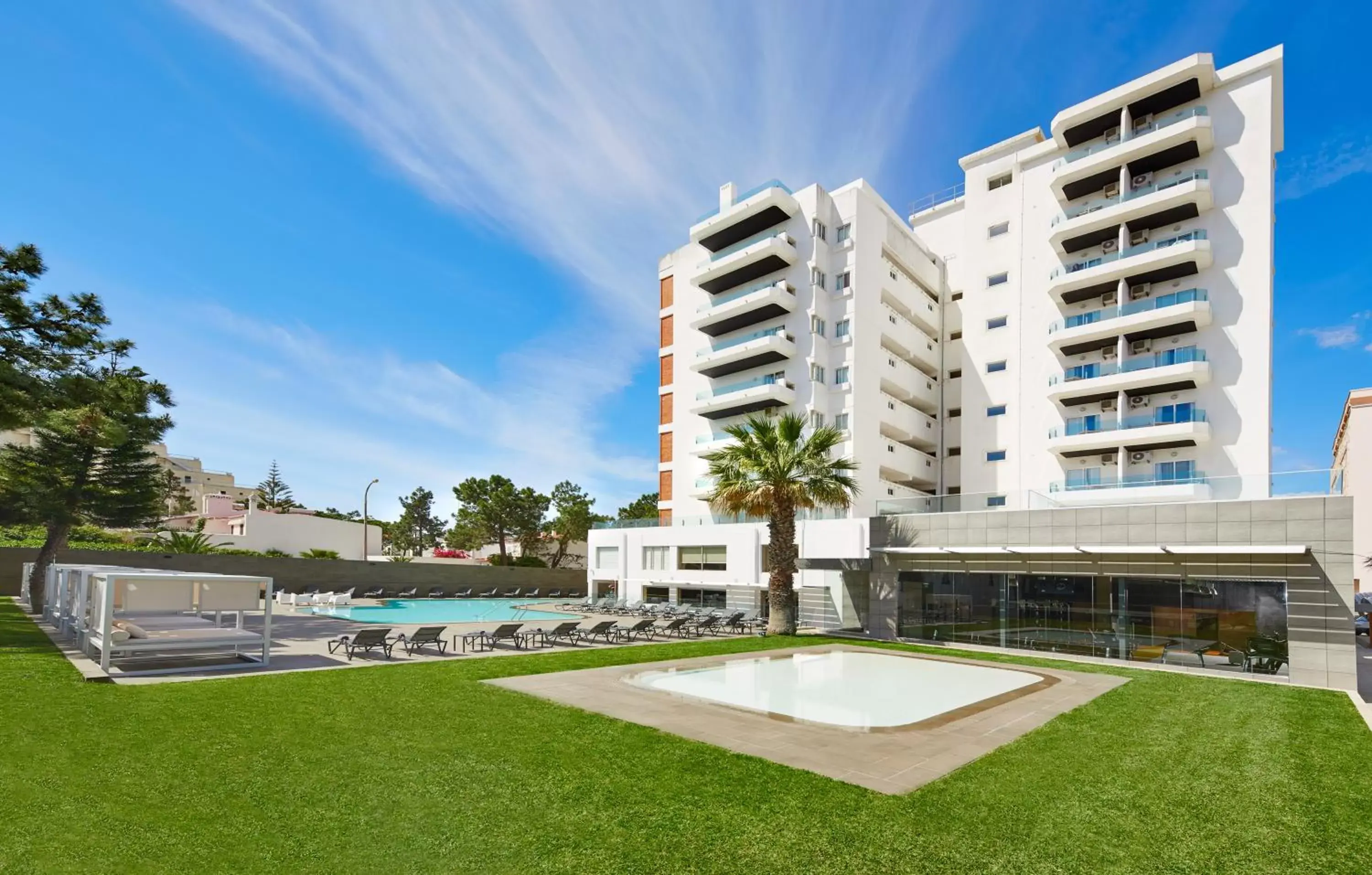 Facade/entrance, Property Building in Alcazar Hotel & SPA