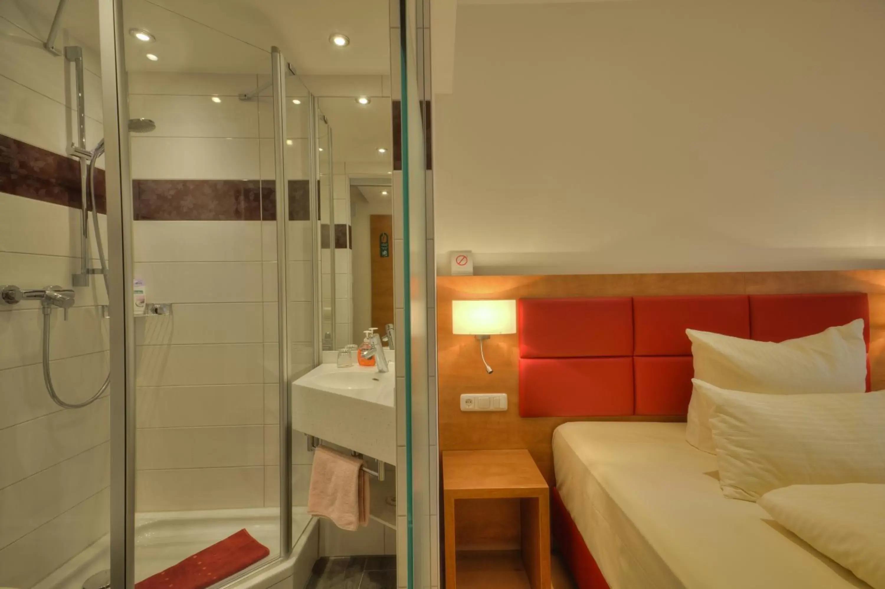 Decorative detail, Bathroom in Hotel Condor