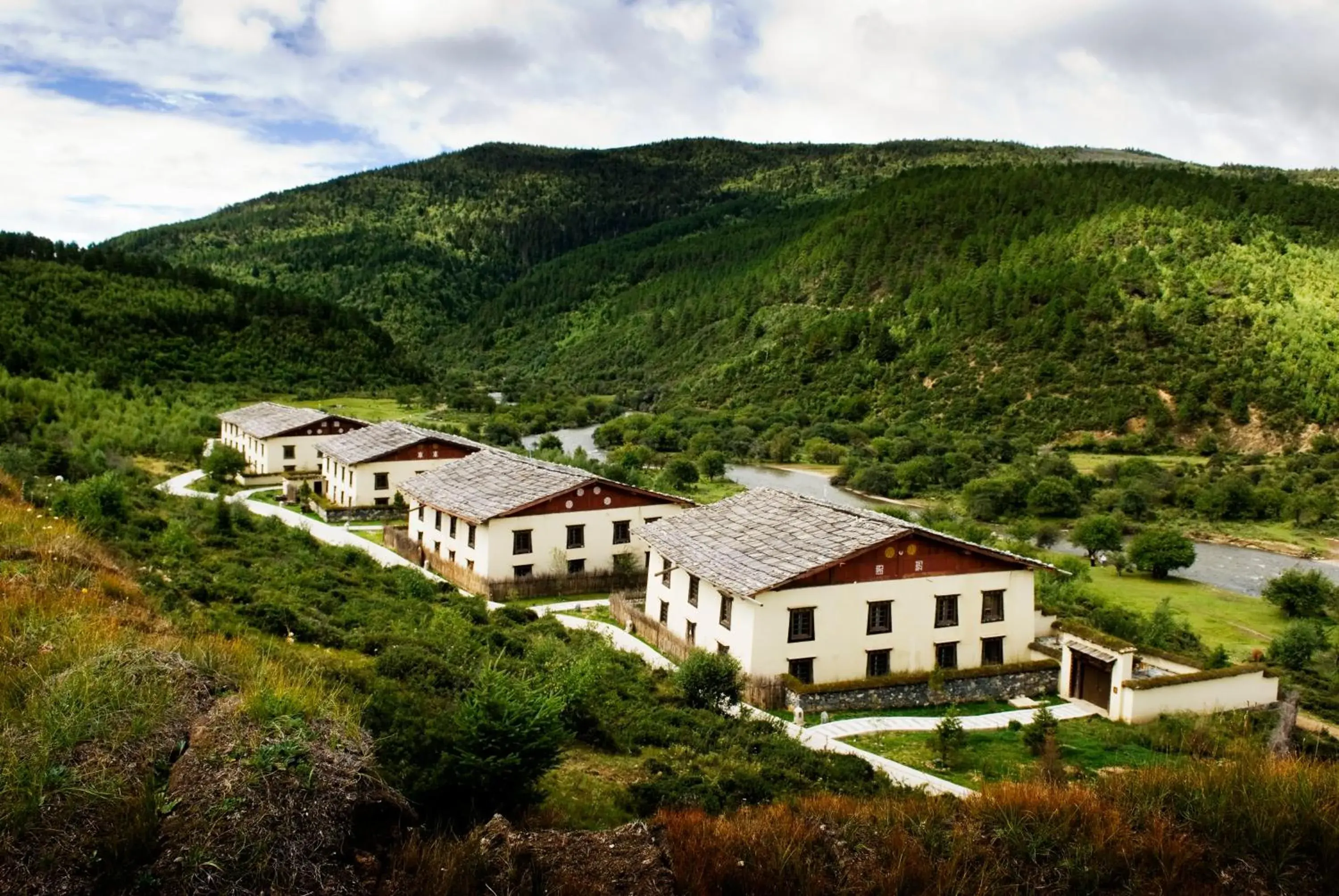 Facade/entrance in Banyan Tree Ringha Facade/entrance in Banyan Tree Ringha