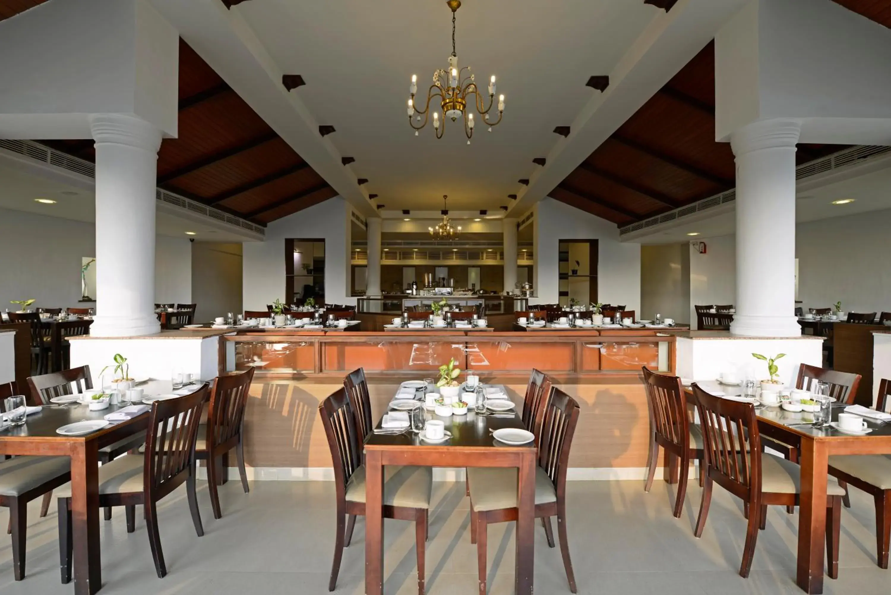 Restaurant/Places to Eat in The Dukes Retreat Resort