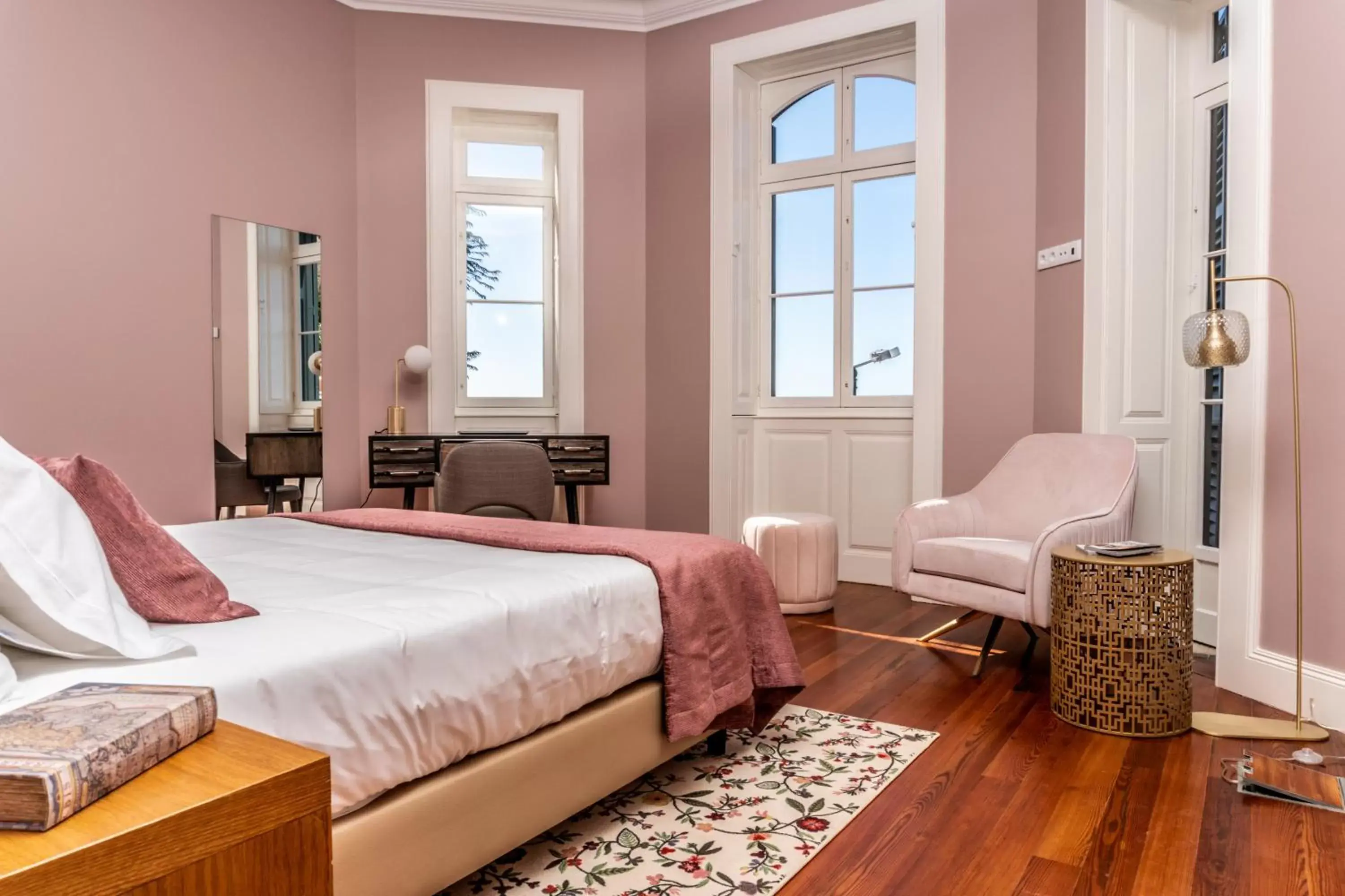 Photo of the whole room, Bed in 1905 Zino's Palace Photo of the whole room, Bed in 1905 Zino's Palace