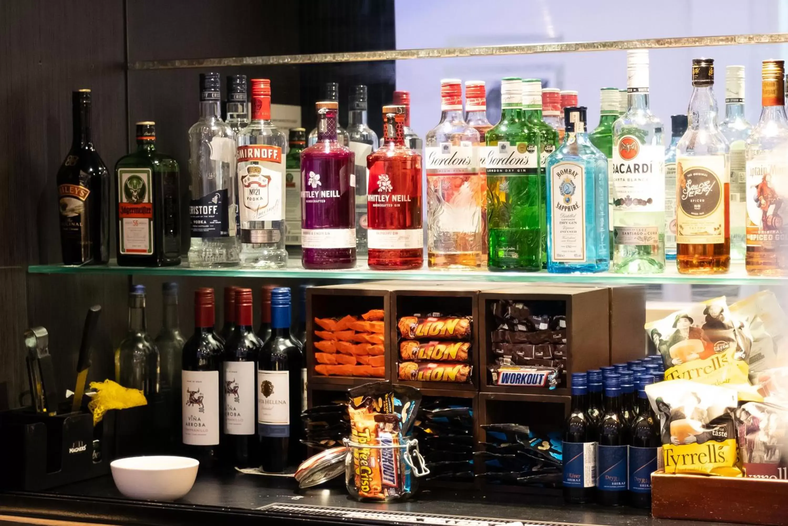 Lounge or bar in Holiday Inn Express Manchester City Centre Arena, an IHG Hotel