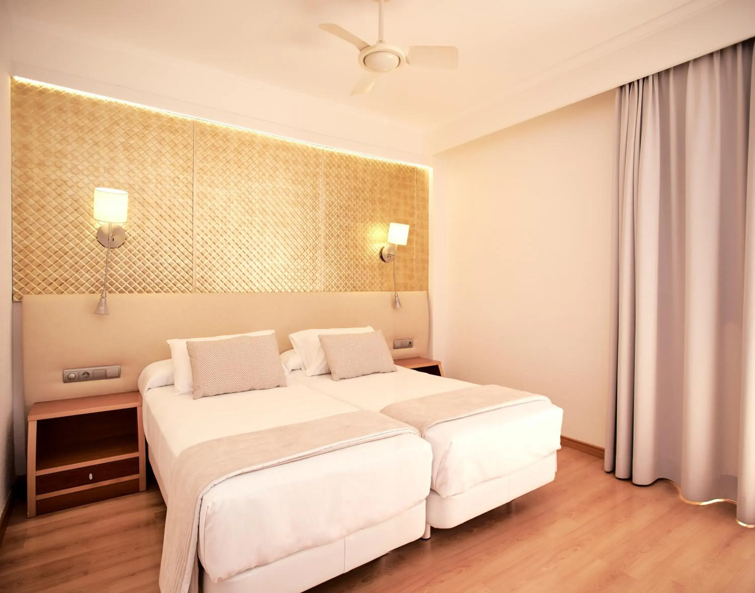 Bedroom, Bed in Invisa Hotel La Cala