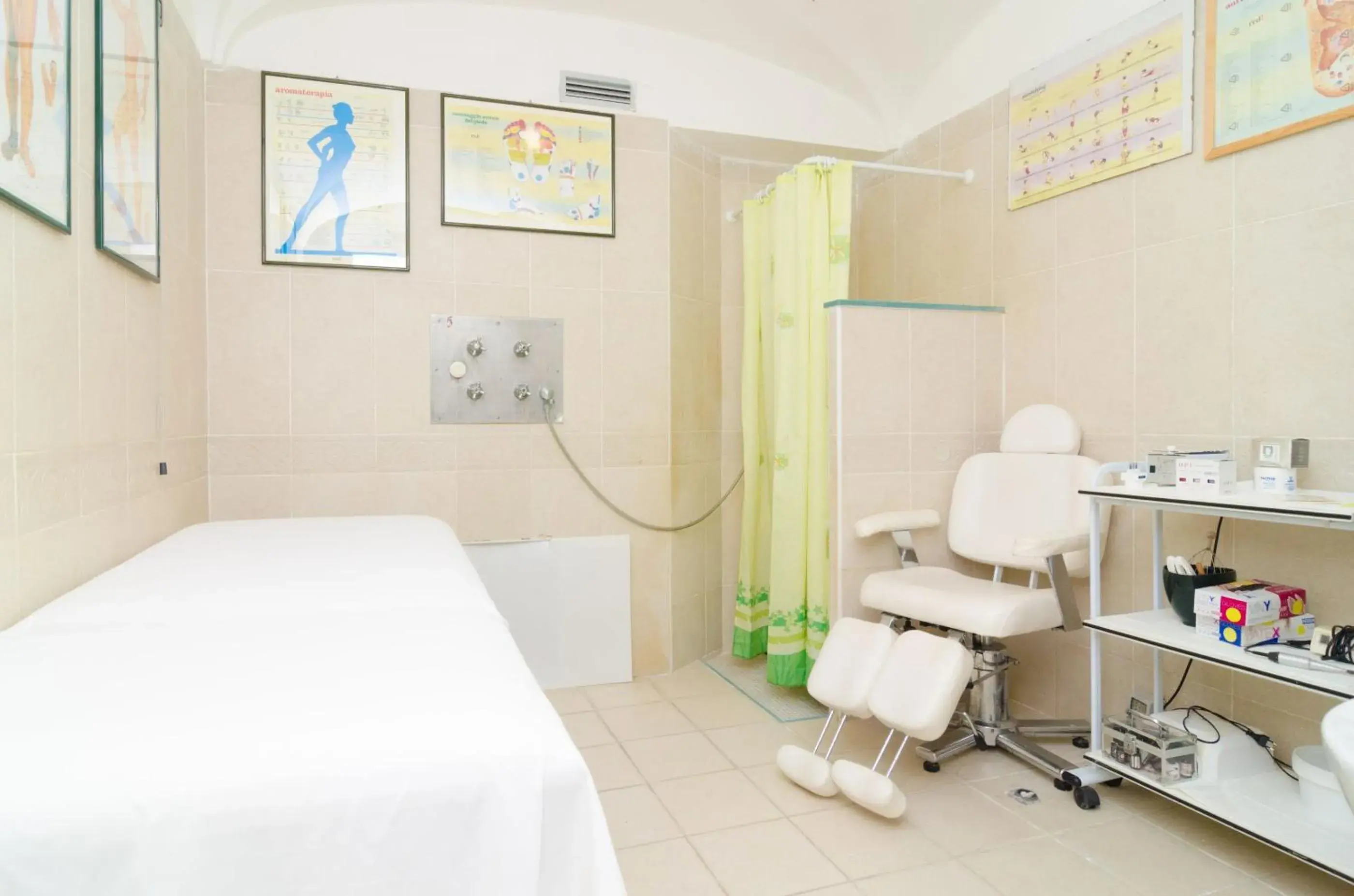 Spa and wellness centre/facilities, Bathroom in Hotel Terme Saint Raphael