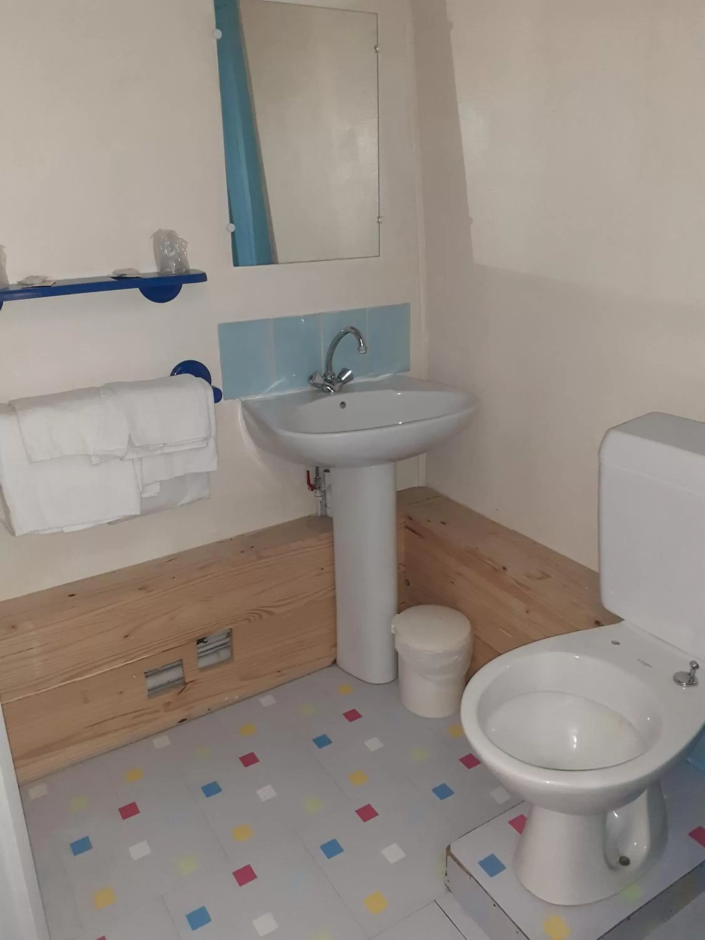 Twin Room in Hotel du chateau blanc Twin Room in Hotel du chateau blanc