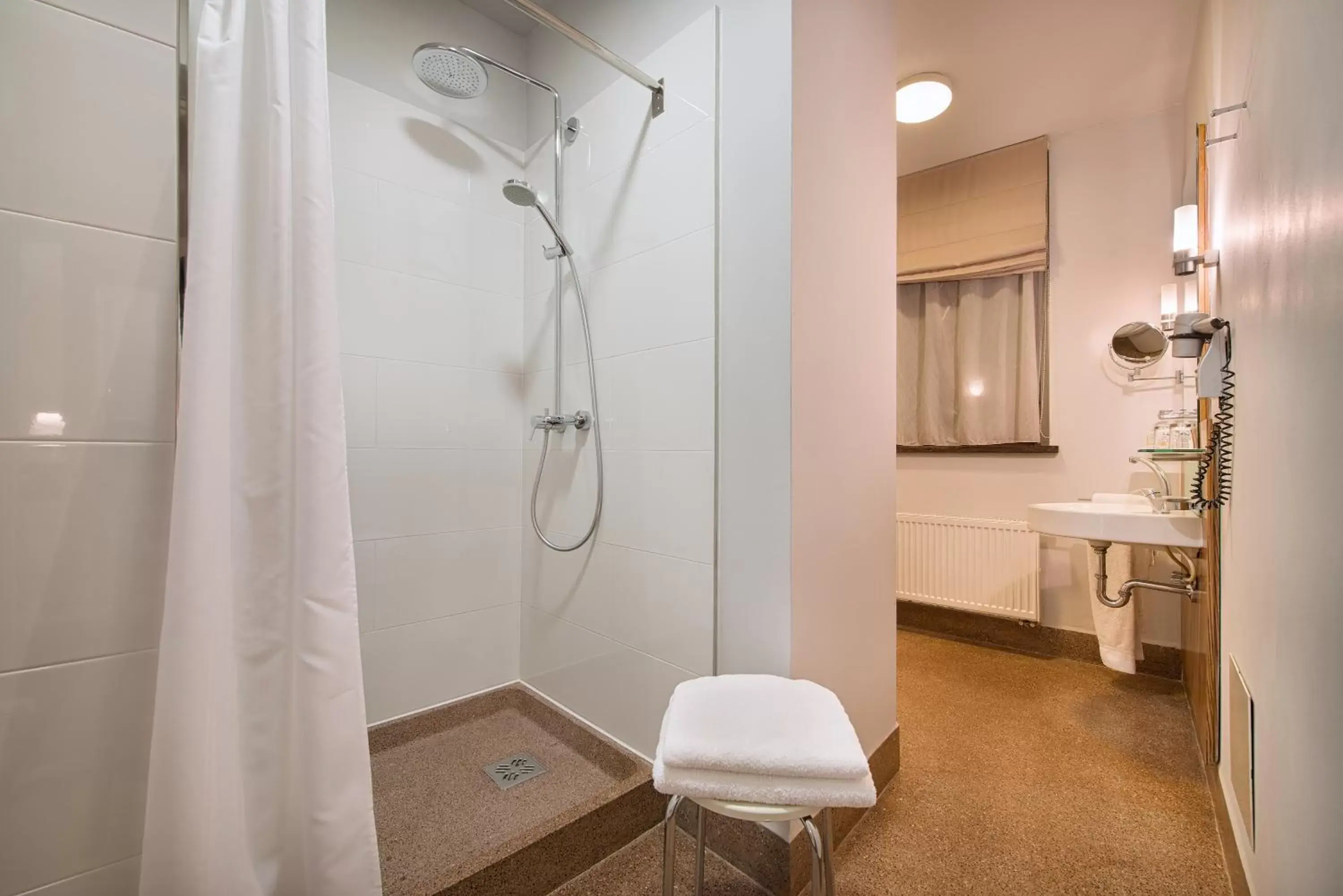 Bathroom in Design Hotel Neruda