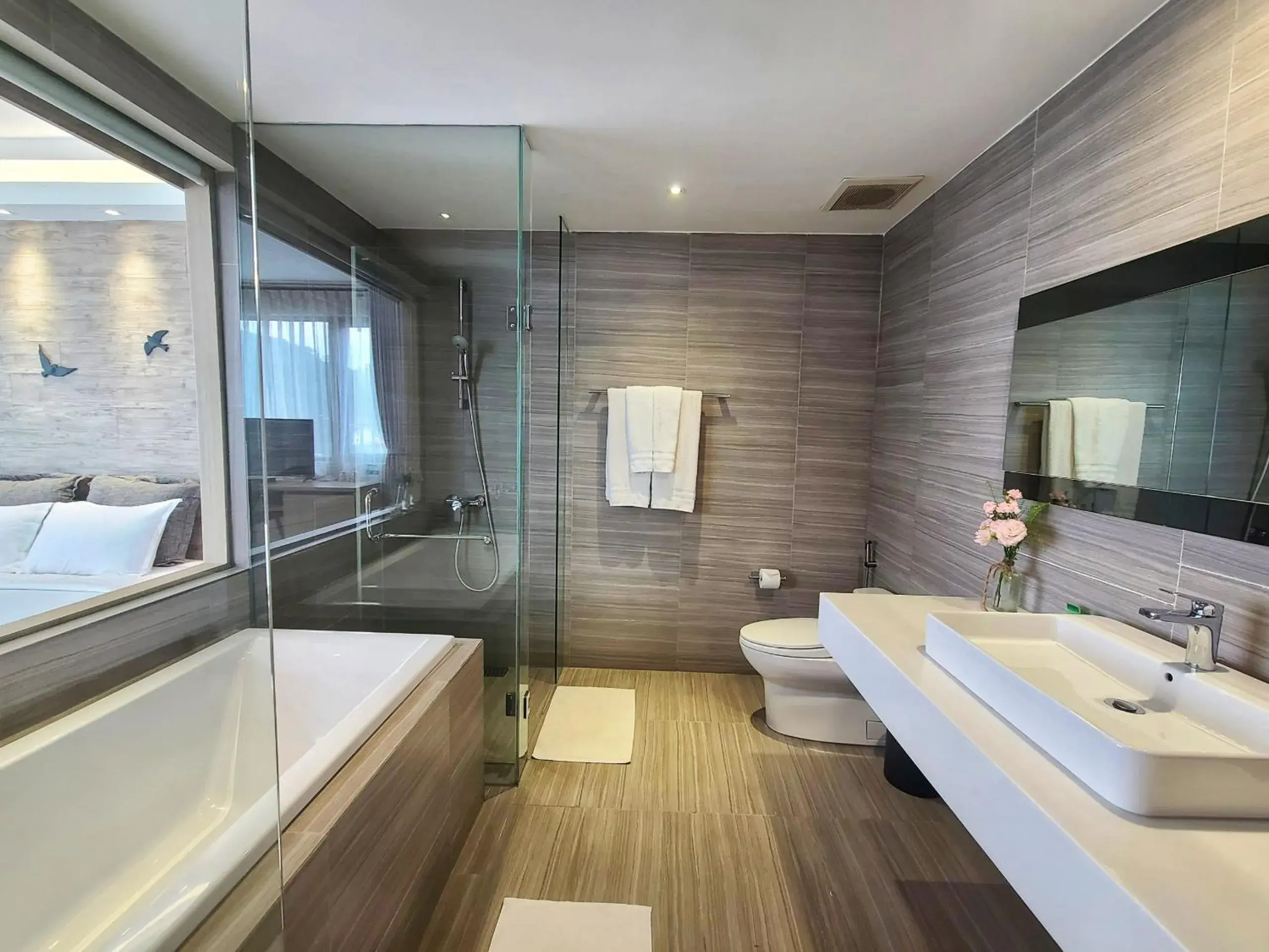 Bathroom in The Luxe Hotel Da Lat