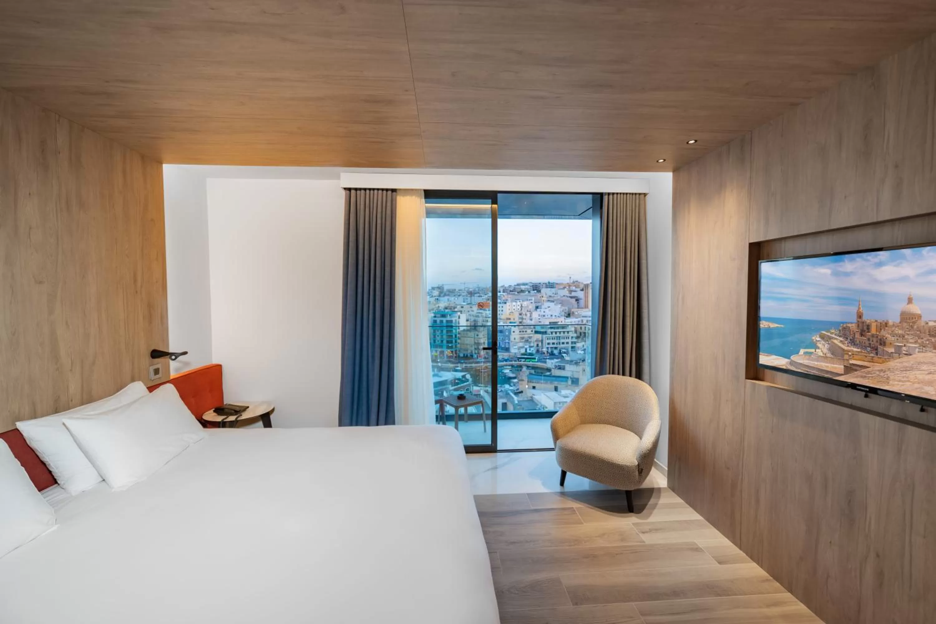 Bed in Mercure St. Julian's Malta