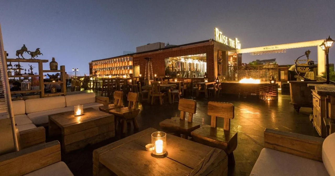 Nightclub / DJ in Clarens Hotel