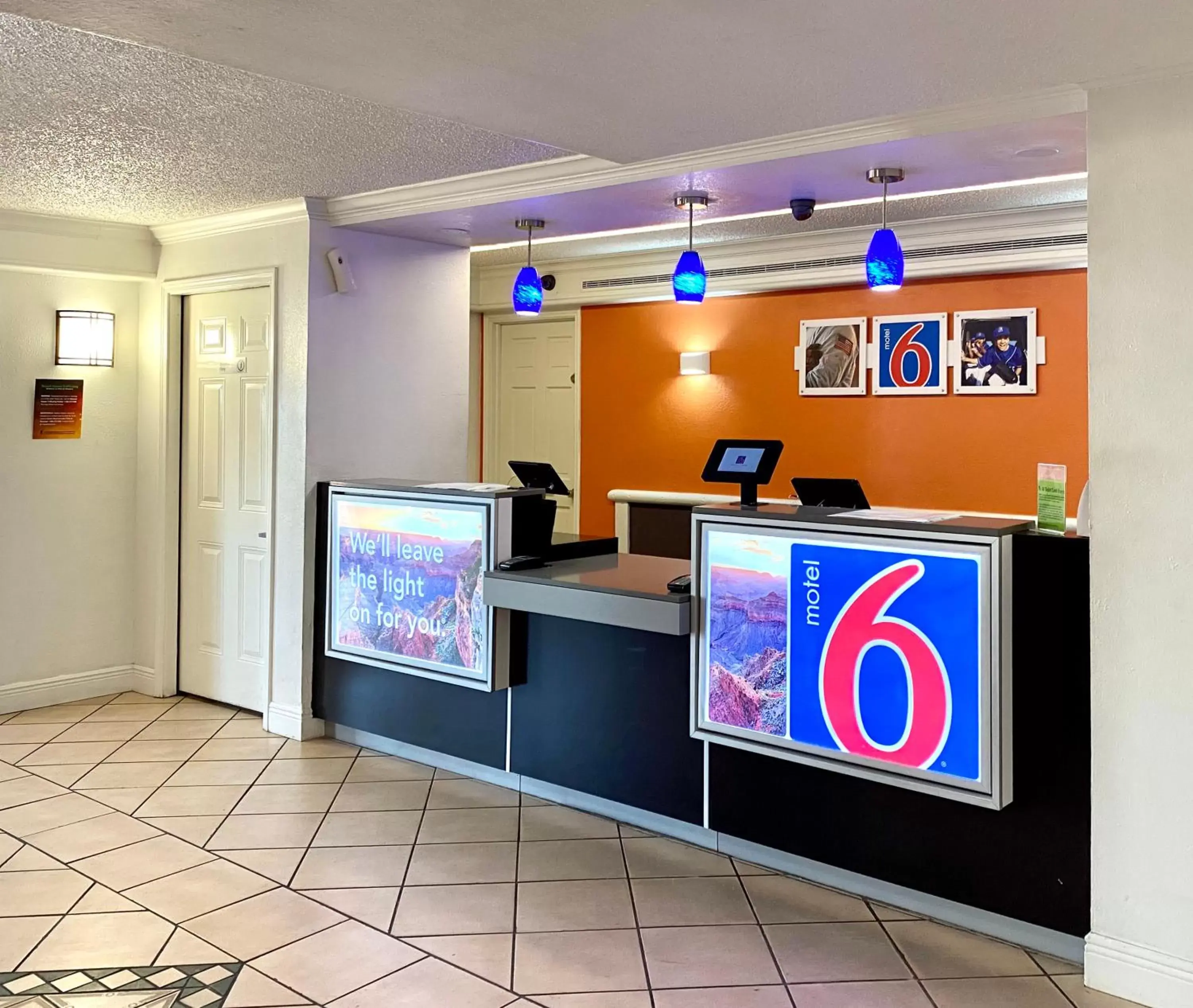Lobby or reception, Lobby/Reception in Motel 6-Beaumont, TX