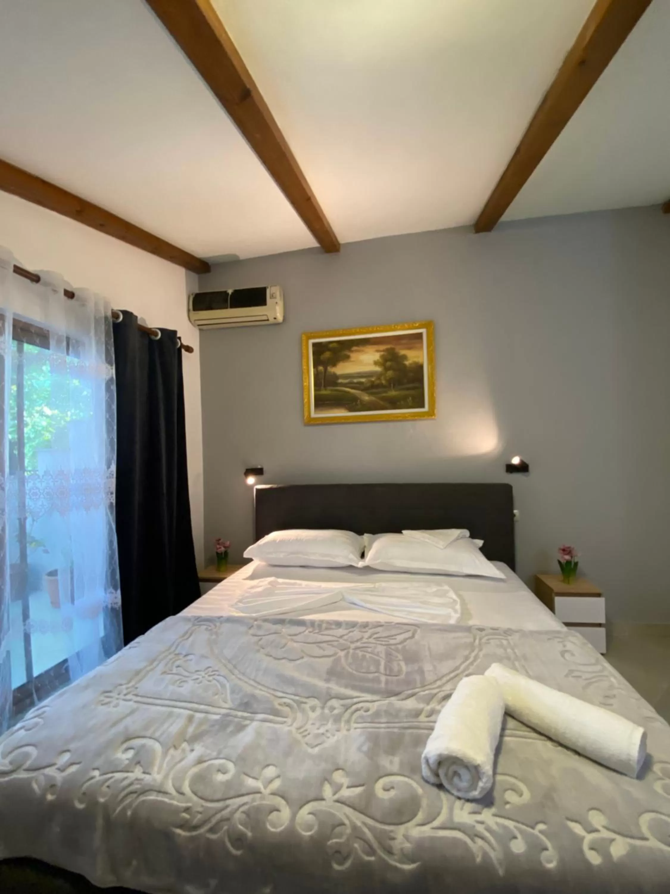 Bed in Hotel Millenium Tirana