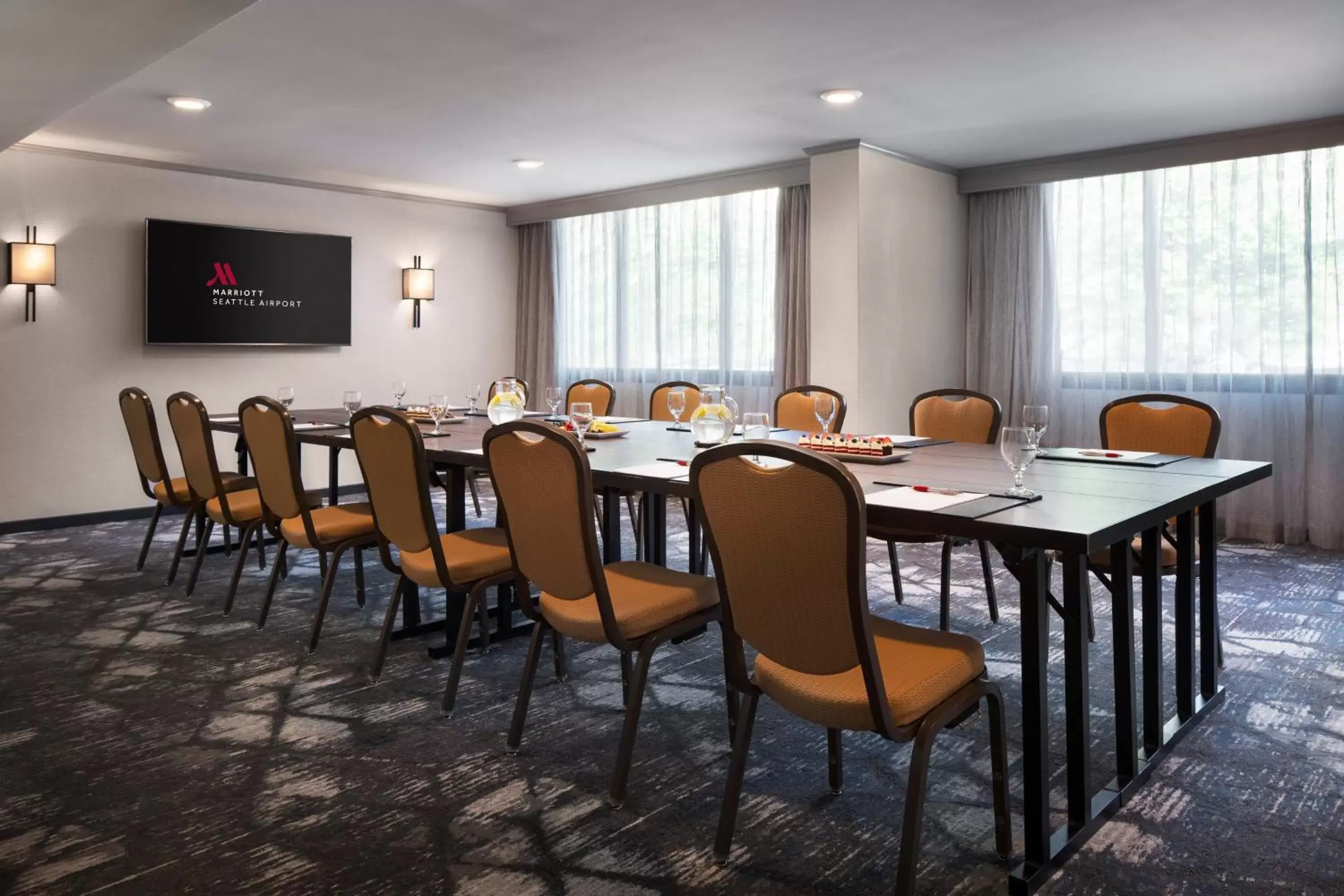 Meeting/conference room in Seattle Airport Marriott