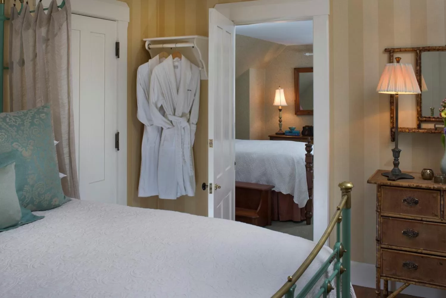 Bed in Jackson House Inn