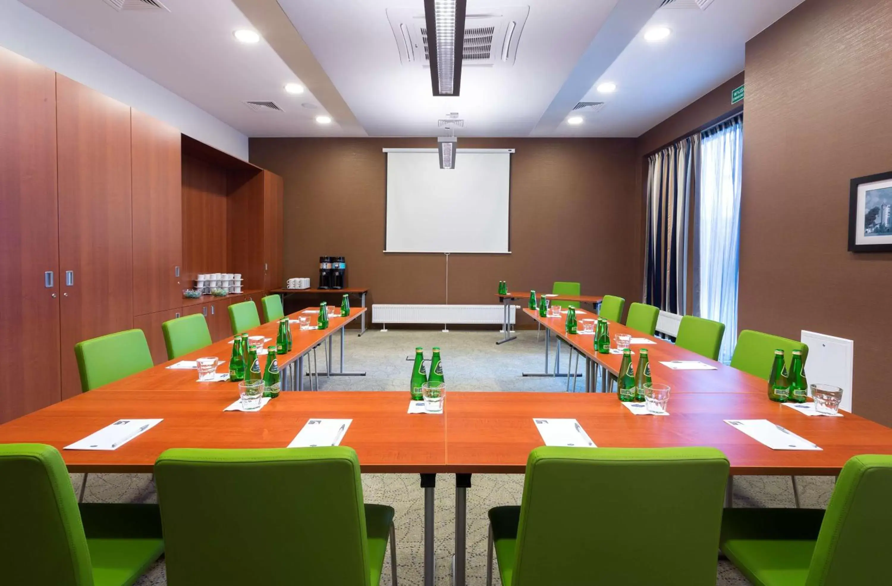 Meeting/conference room in Hampton by Hilton Gdansk Airport