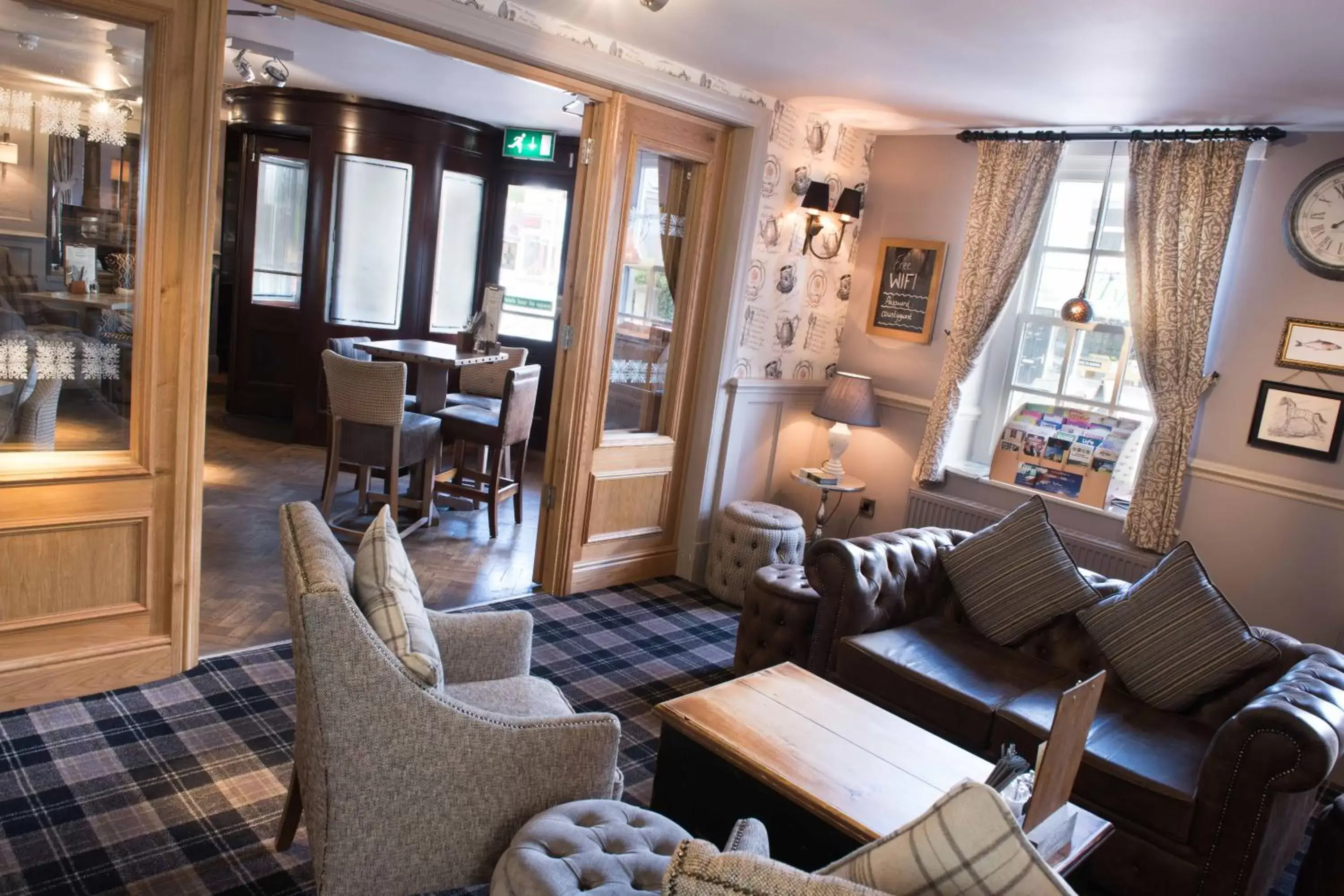 Living room, Seating Area in The County Hotel