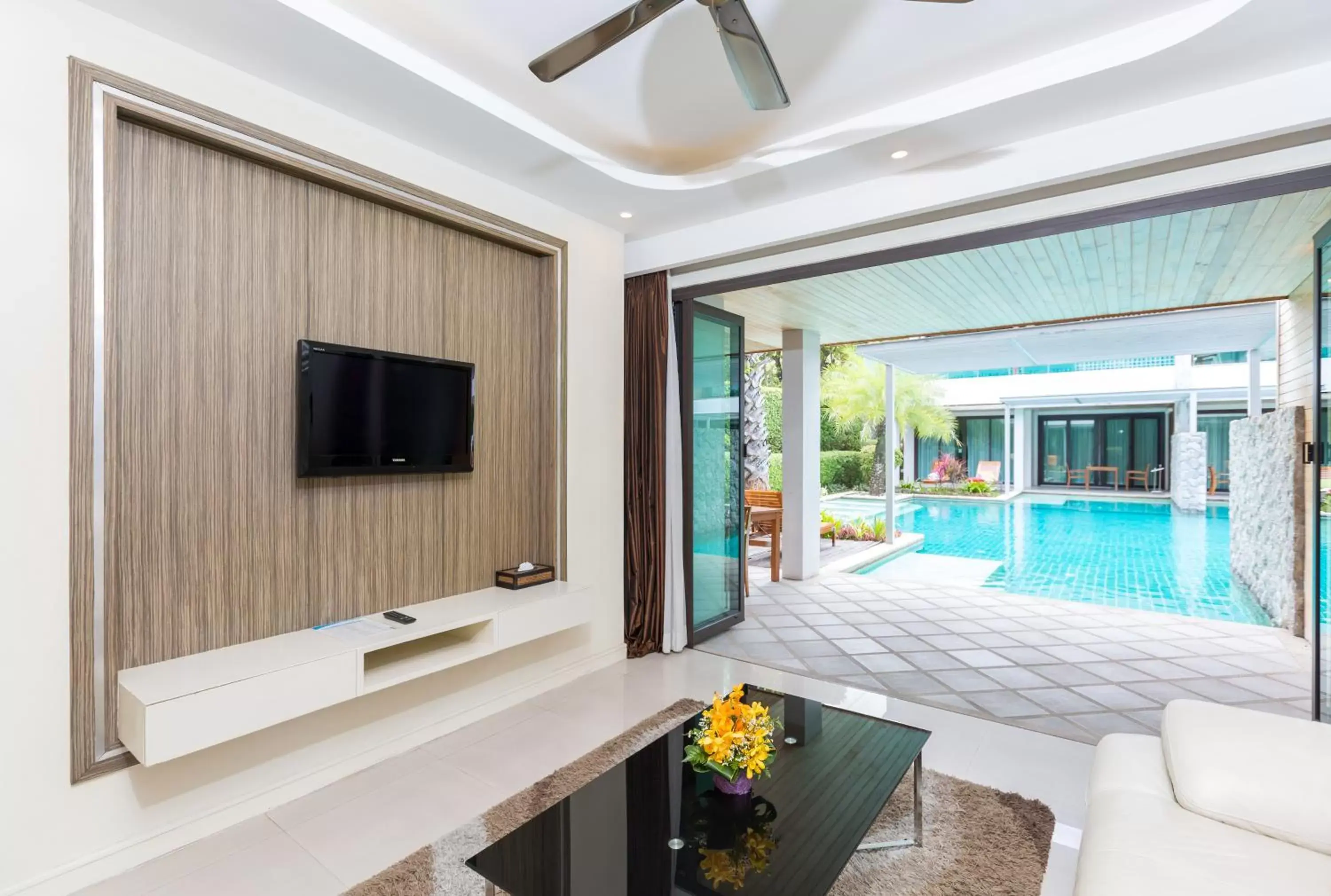 Living room, Swimming Pool in Wyndham Sea Pearl Resort, Phuket
