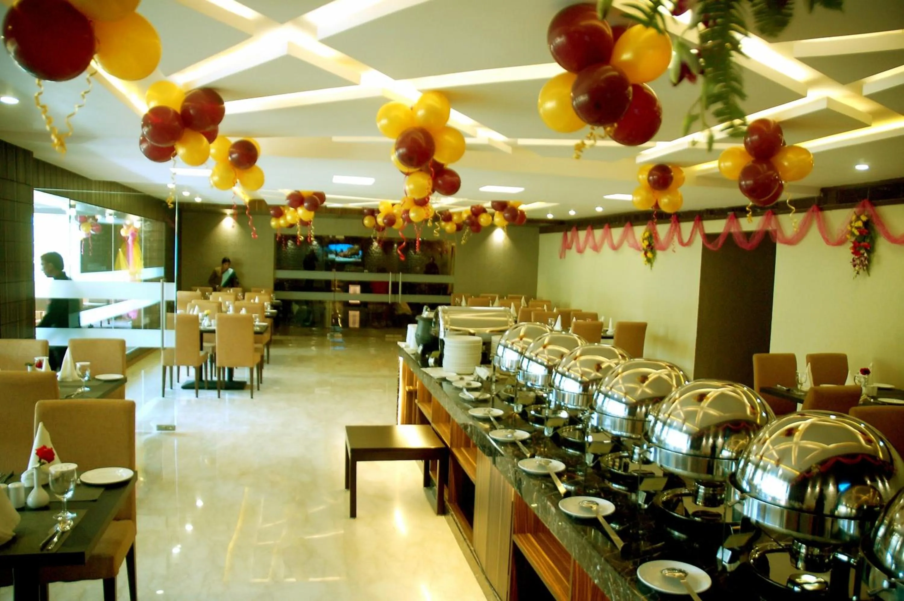 Restaurant/places to eat in Hotel JIVA
