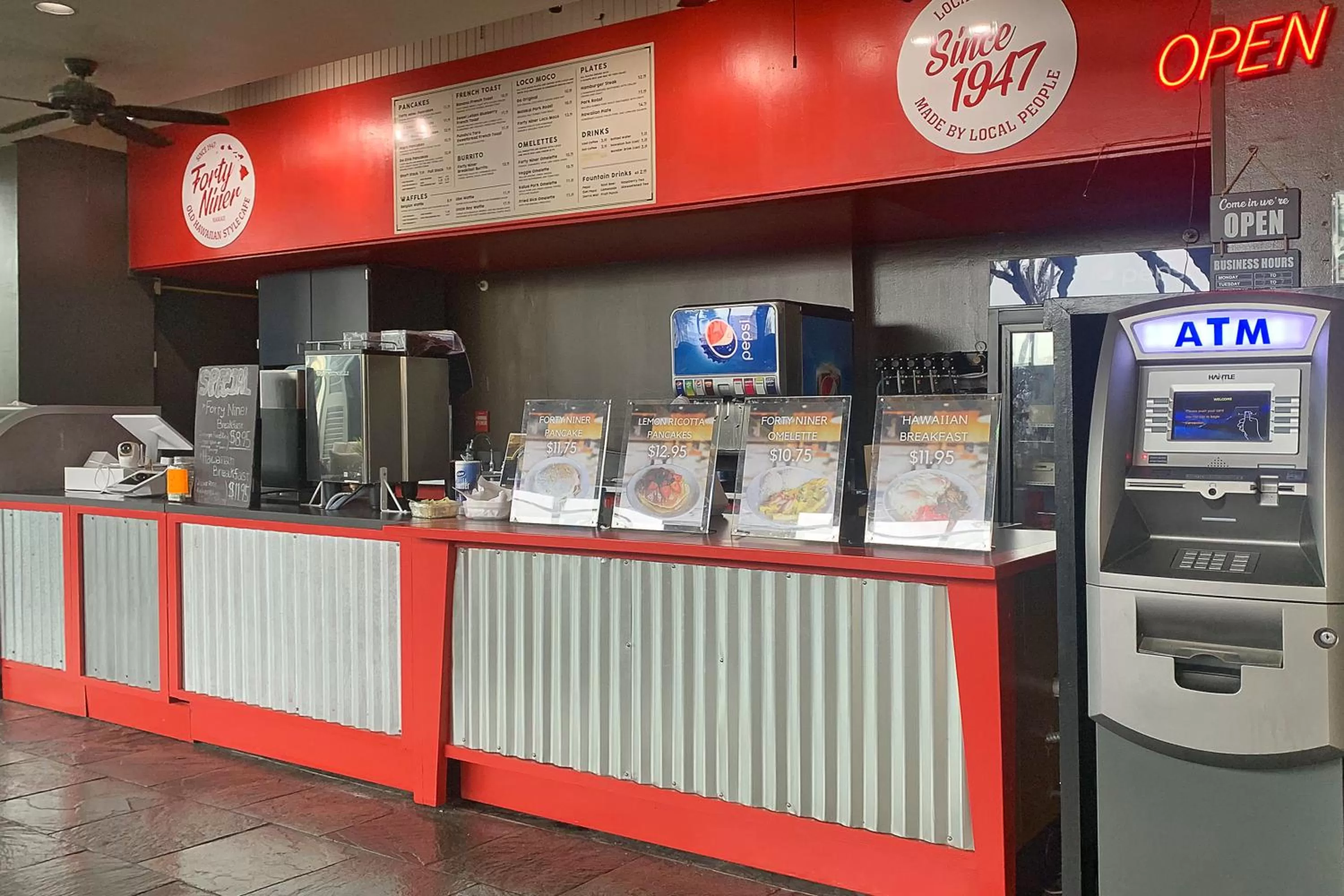 Restaurant/places to eat in Skyline Island Colony Hotel