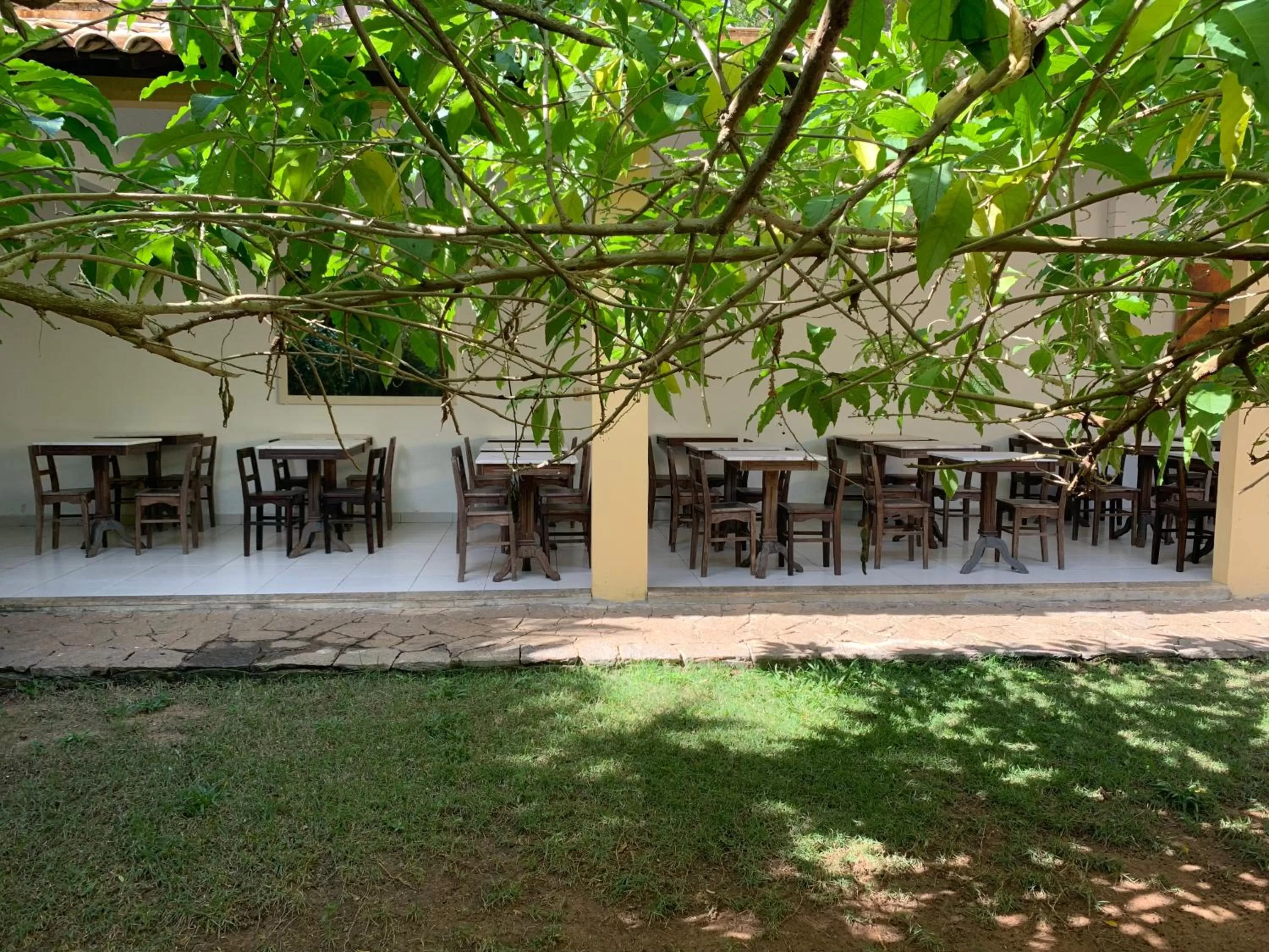 Praia da Ferradurinha Guest House