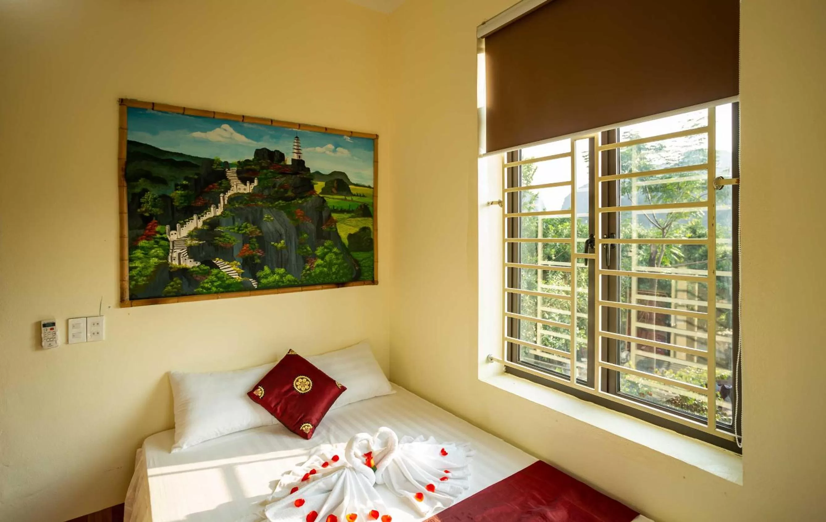 Hang Mua Central Homestay